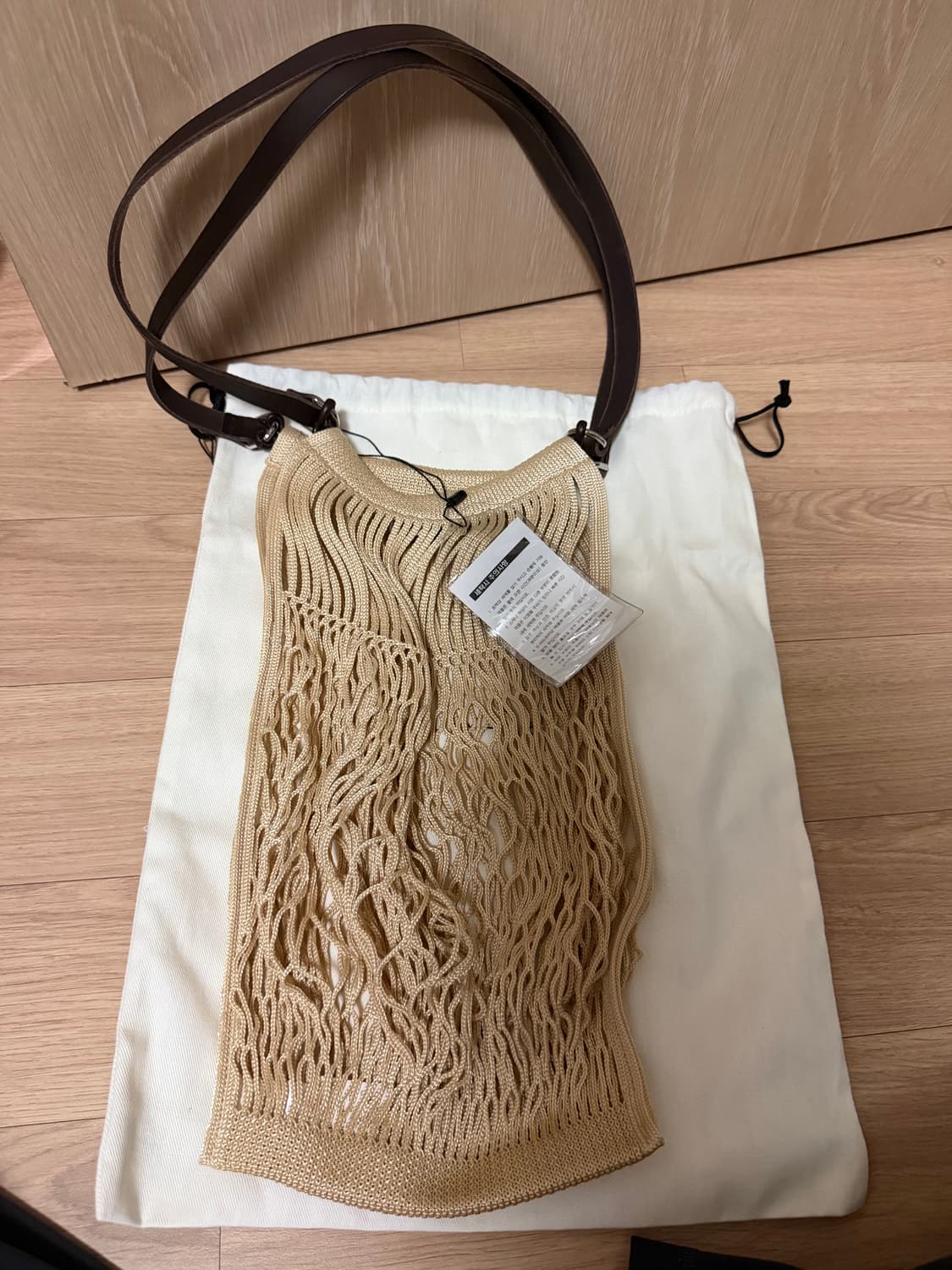 르메르 미디움 필트 네트백 상품이미지6