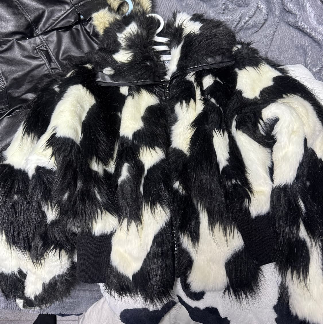 오호스 블랙 퍼자켓 상품이미지6