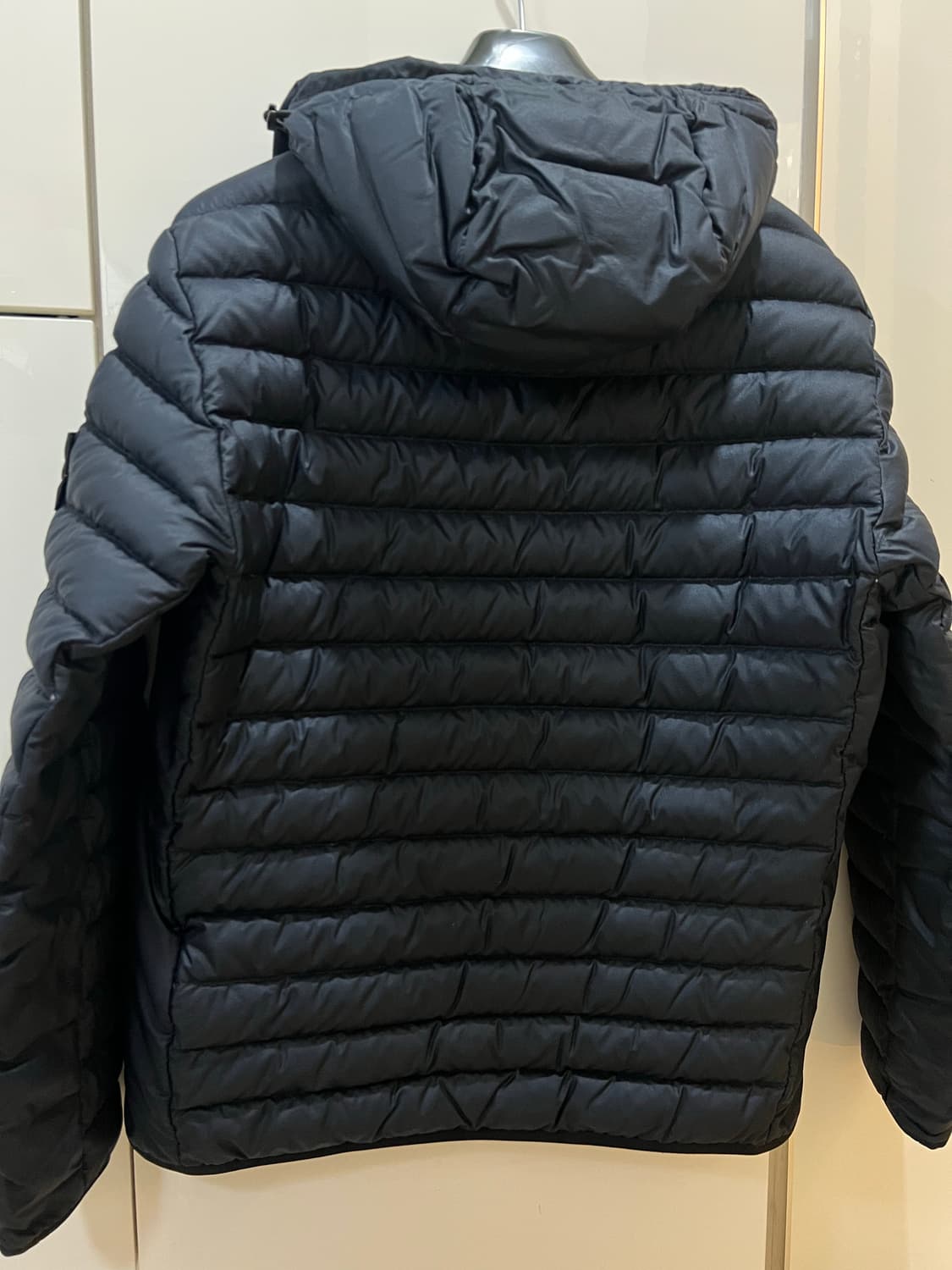 24fw 스톤아일랜드 패딩 L (새상품) 상품이미지2
