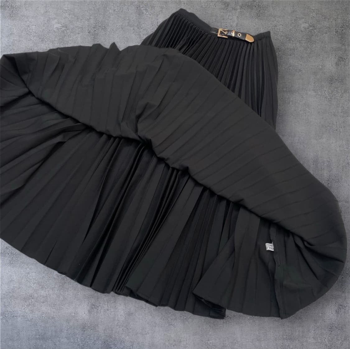 발렌티노 Valentino 블랙 벨트 디테일 플리츠 롱 스커트 S 상품이미지7