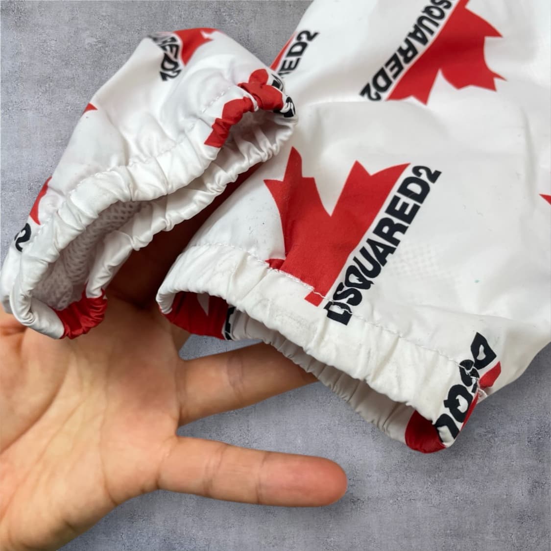 디스퀘어드2 화이트 메이플 리프 프린트 후드 바람막이 14Y (성인XS) 상품이미지5