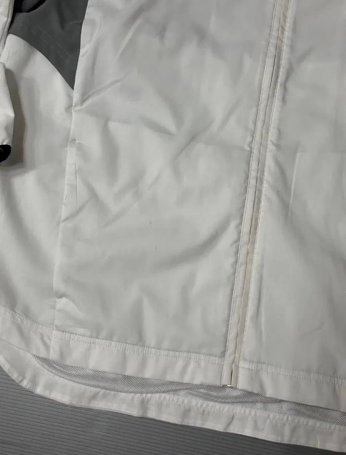 아디다스 바람막이 자켓 화이트 그레이 L 상품이미지4