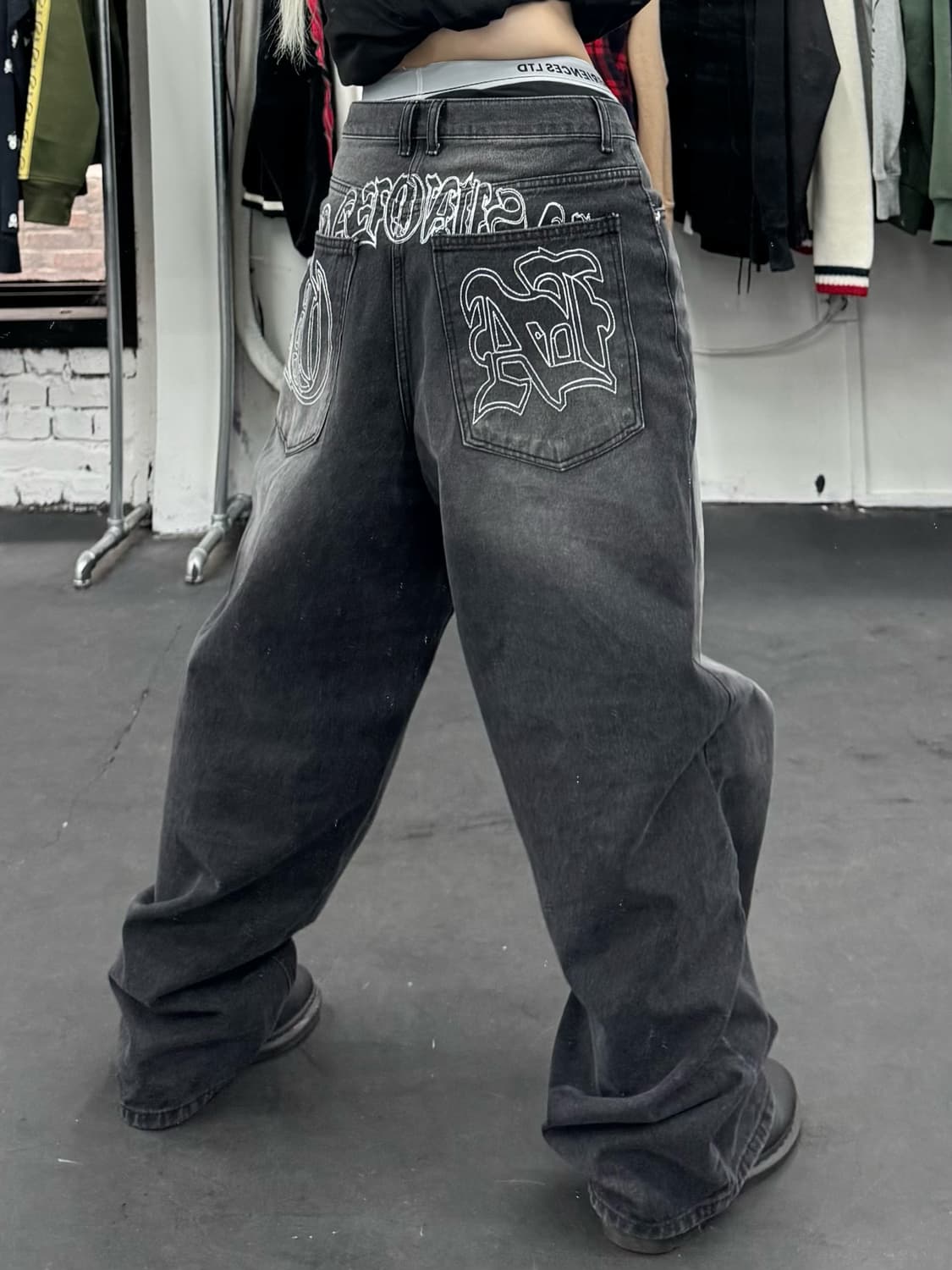 VTG 자수 디테일 와이드 데님팬츠 상품이미지1