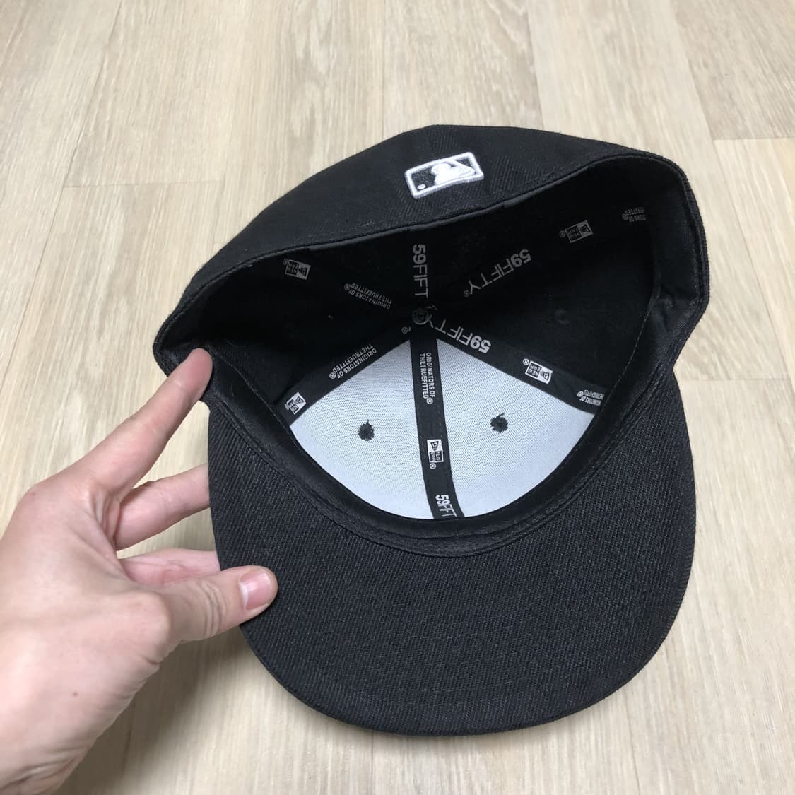 (7 1/4 (57.7cm) 뉴에라 59FIFTY 뉴욕 양키즈 블랙 캡 상품이미지7