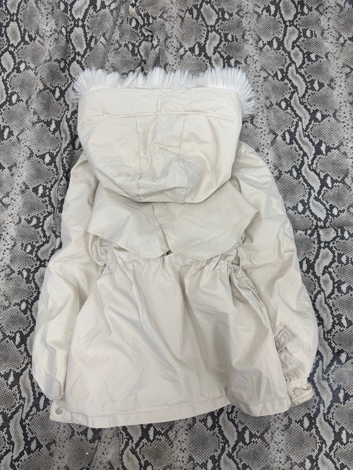 Big Hoodie Whiter Fur Jacket 상품이미지7