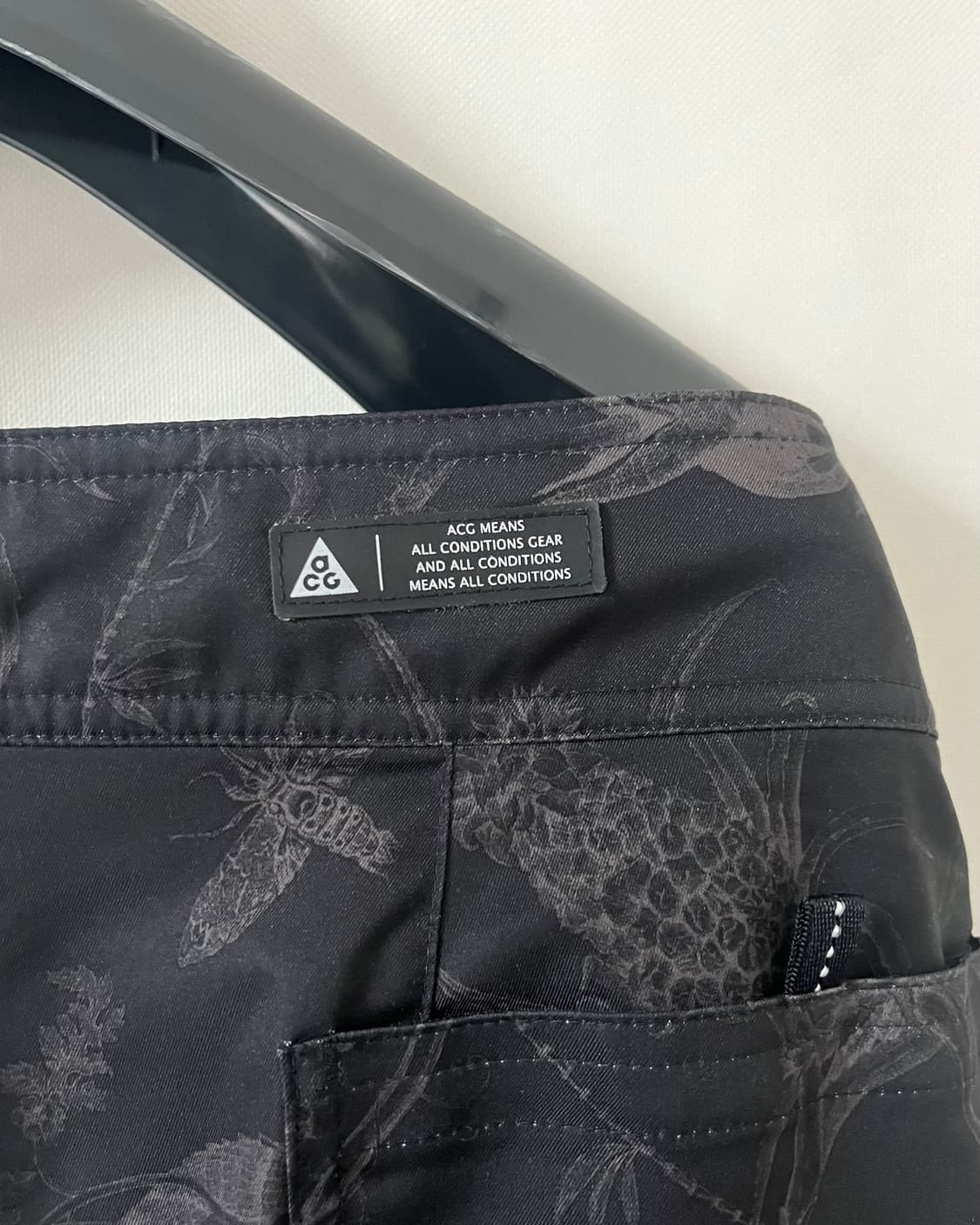 나이키 ACG 블랙 패턴 반바지 상품이미지6