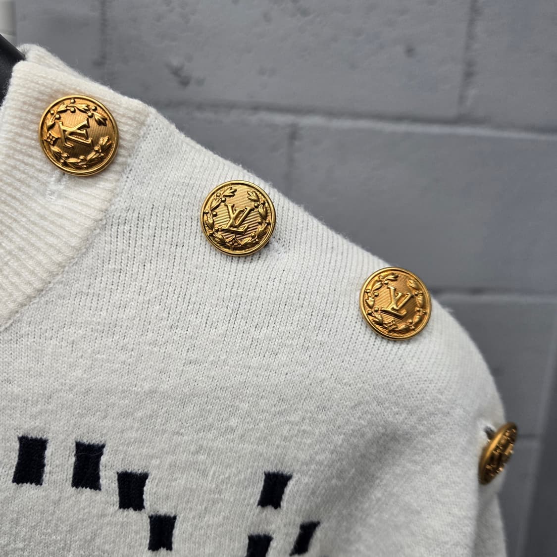 루이비통 청키 금장 니트 XS 상품이미지4