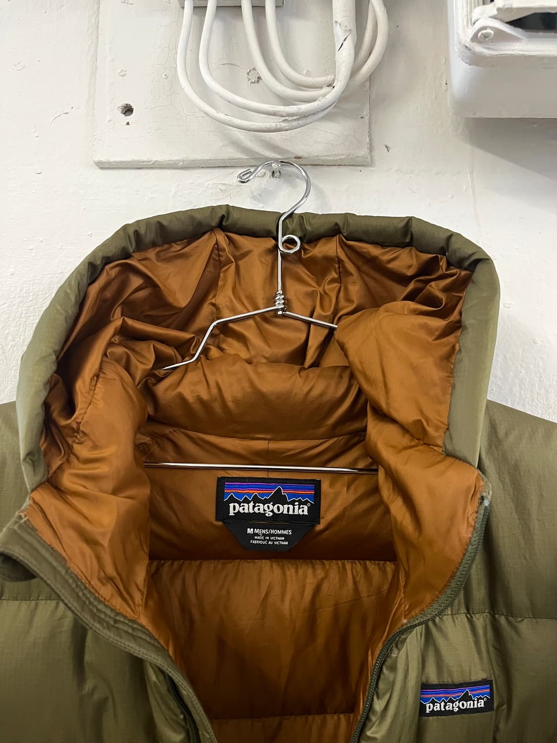 파타고니아 하이로프트 다운 후디 경량 패딩 상품이미지5