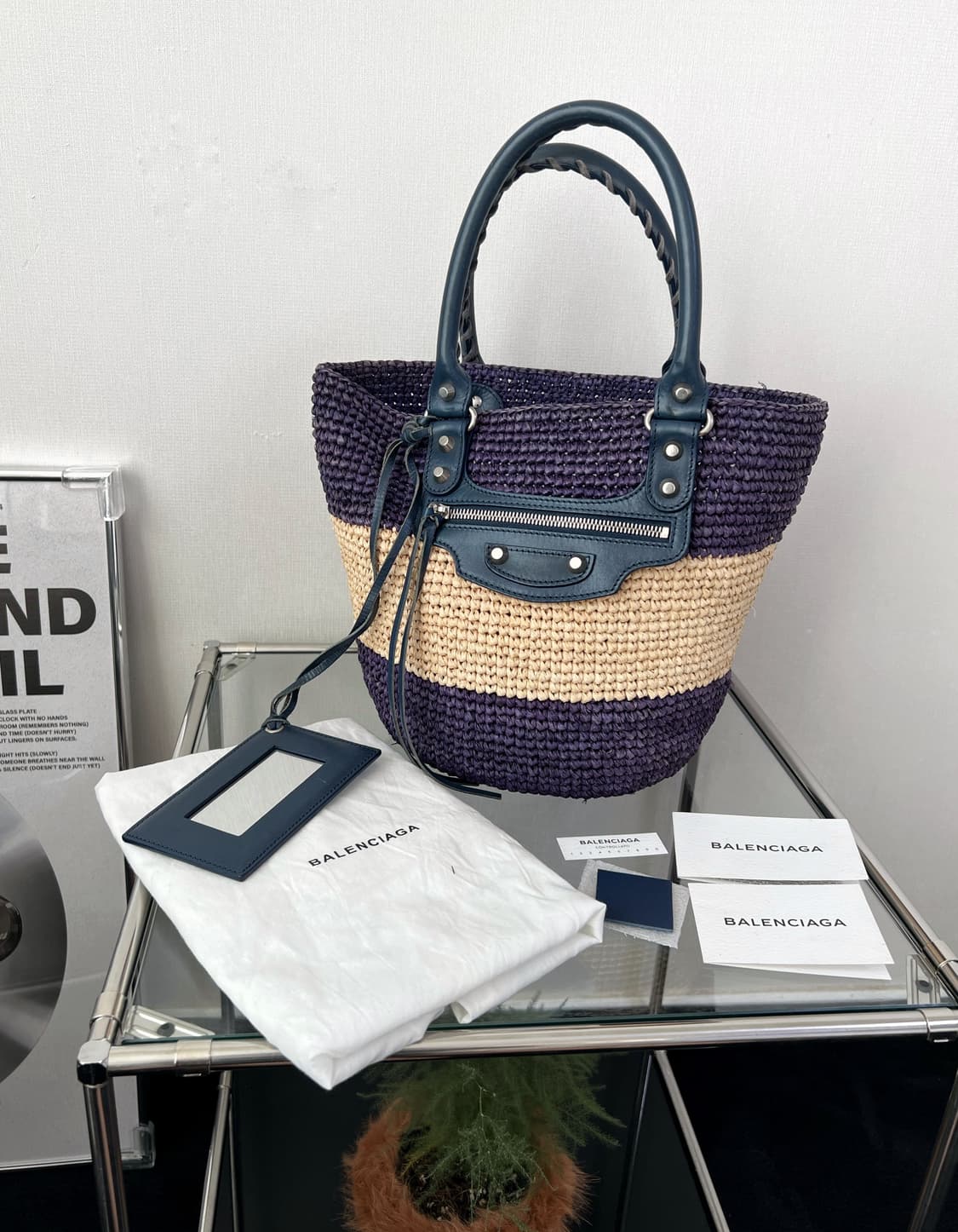 발렌시아가 라피아 파니에 모터백 상품이미지1