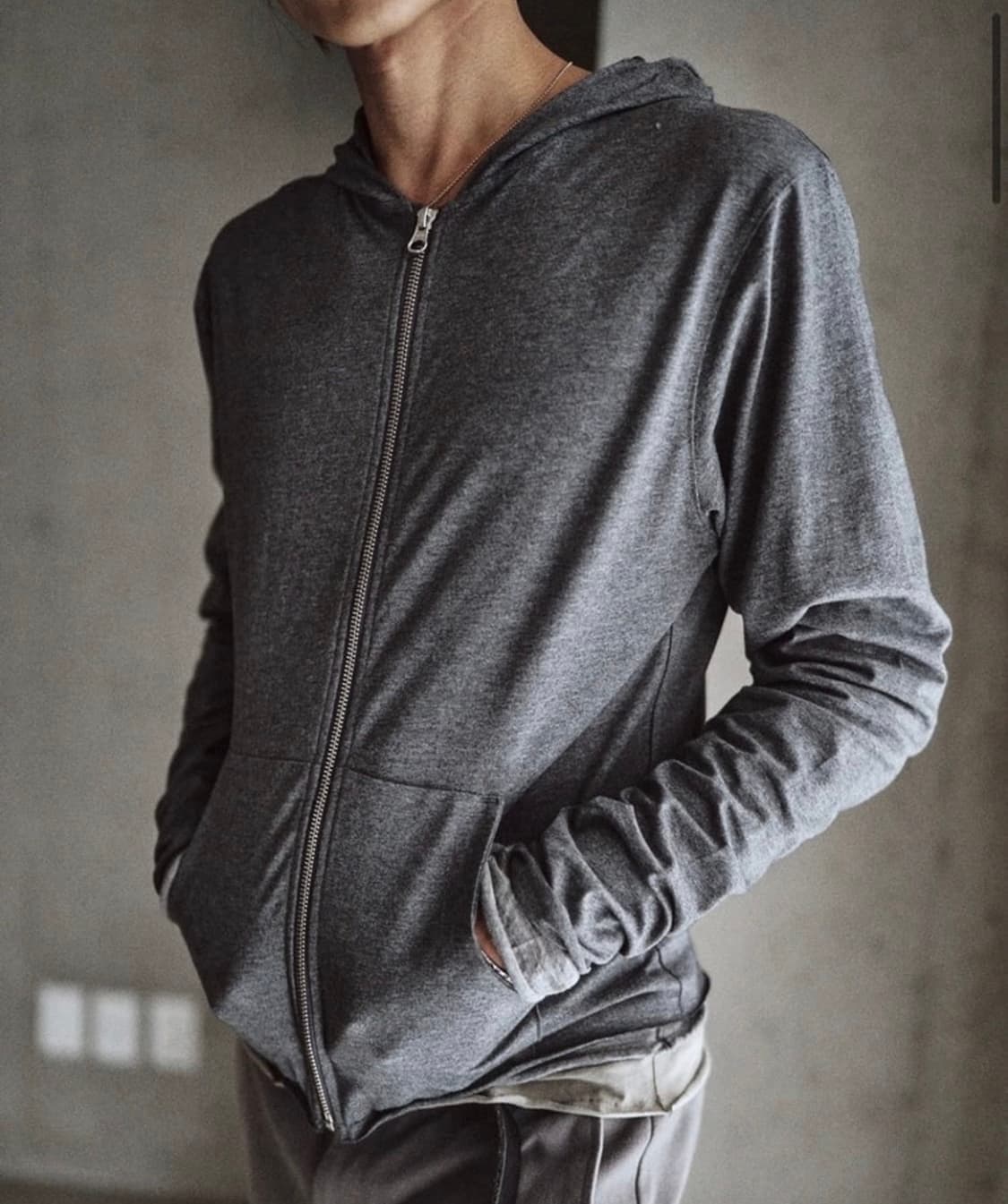 [2] Textured Hoodie Zip Charcoal 상품이미지1