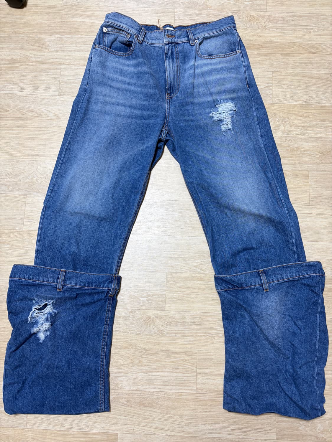 (30 -> 28 교환 및 판매) JW Anderson 버킷 데님  상품이미지1