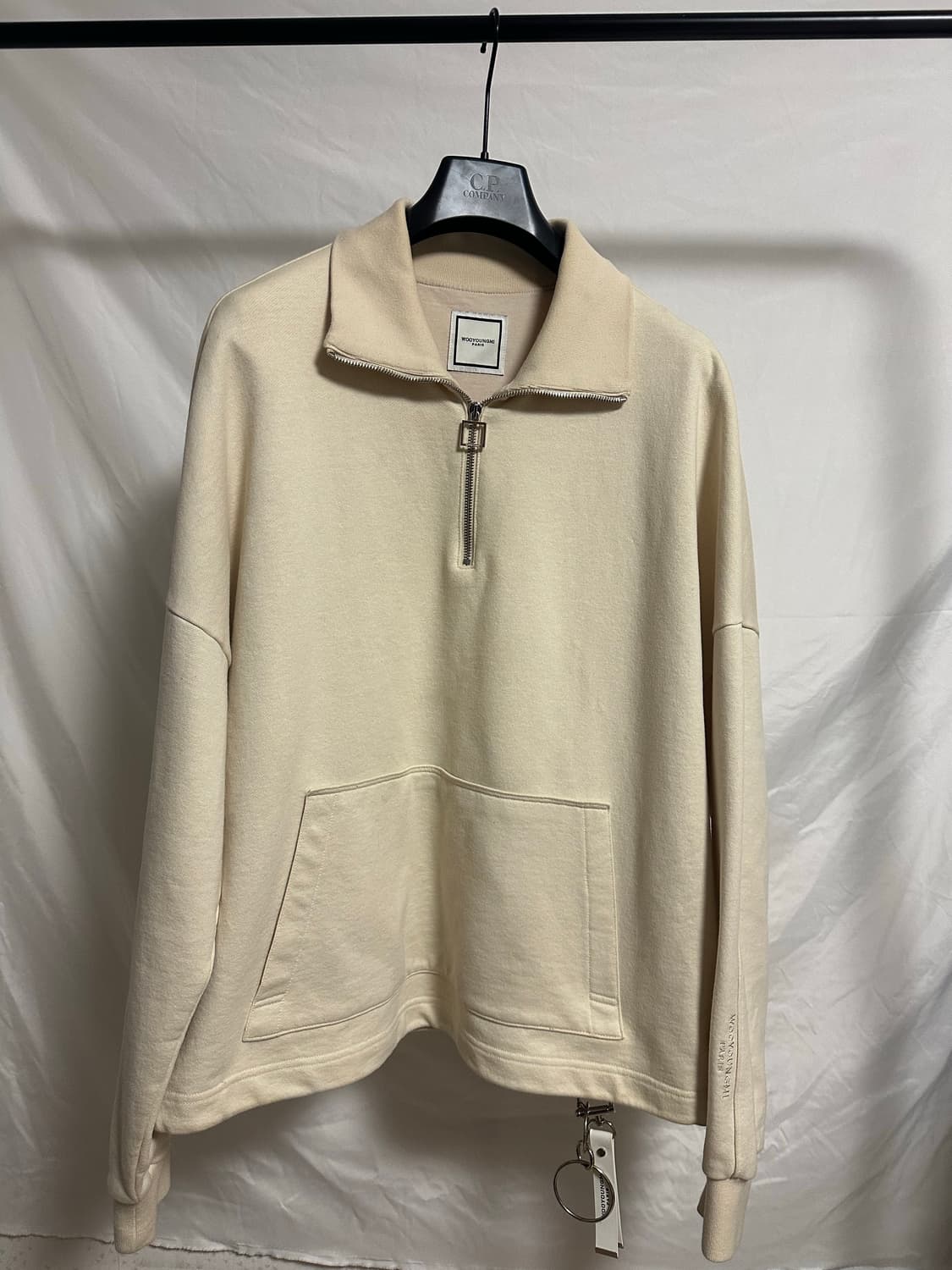 우영미 키링 하프집업 맨투맨 베이지 (48) 상품이미지1