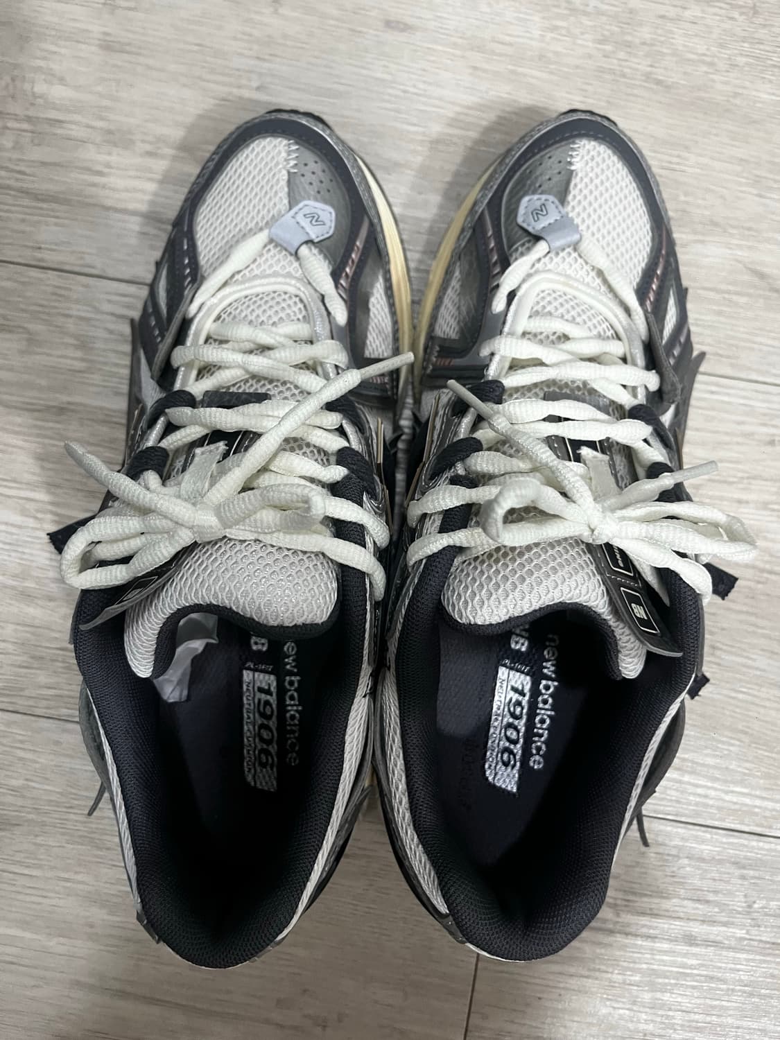 뉴발란스 1906A  실바 메탈릭 캐슬락 260mm 상품이미지2