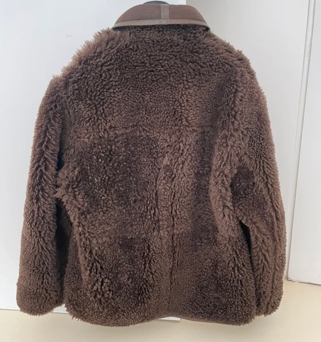 르메르 리버시블 무스탕 48사이즈 상품이미지6