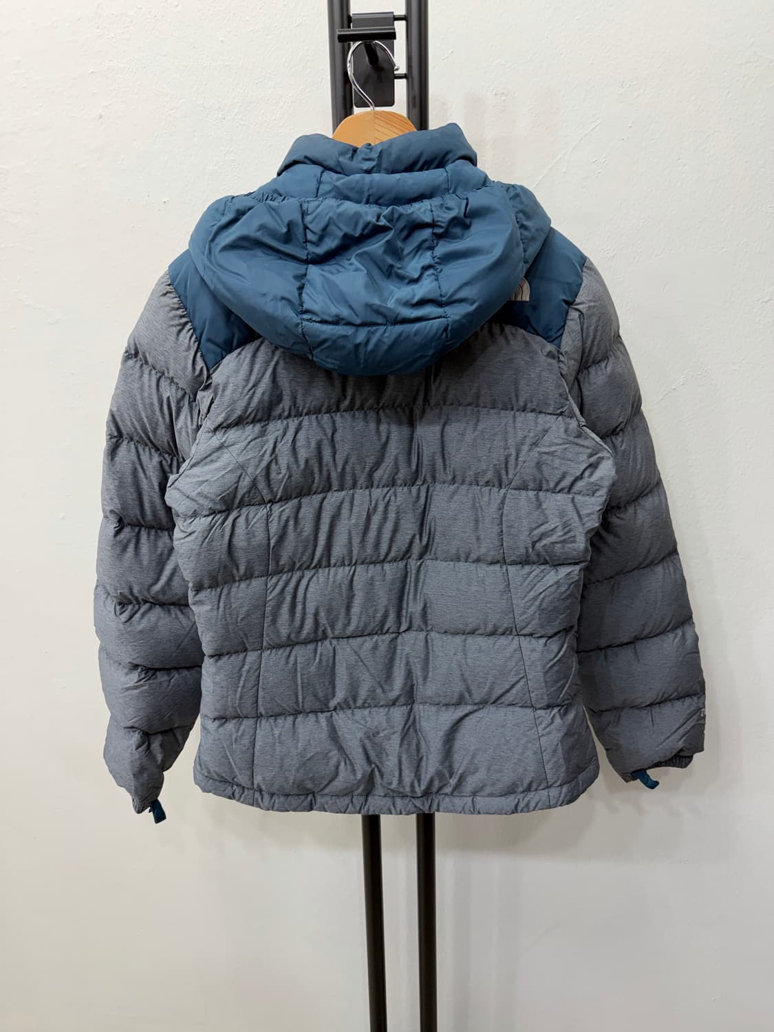 정품) 노스페이스 여성 700필 구스패딩 M 상품이미지5