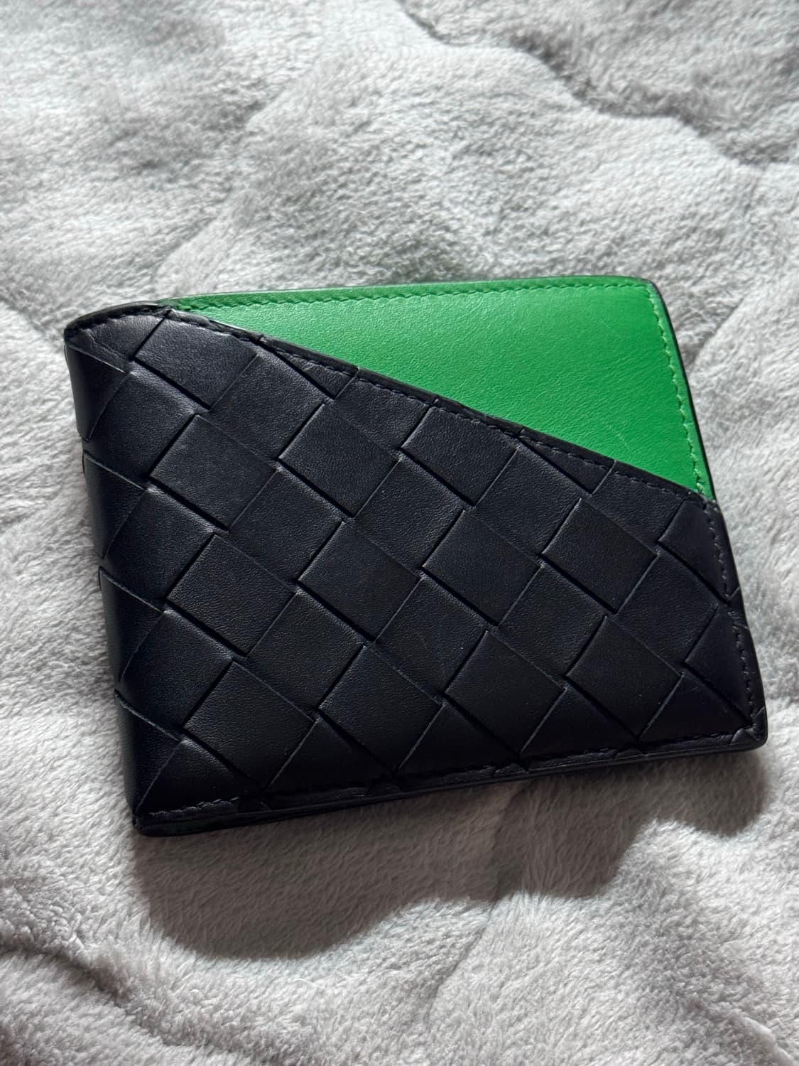 보테가베네타 인트레치아토 투톤 반지갑 그린:블랙 상품이미지1
