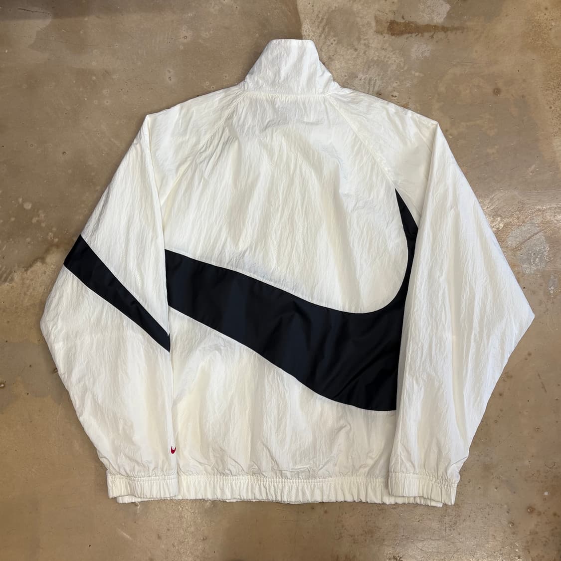 XL 나이키 빅스우시 화이트 바람막이 상품이미지3