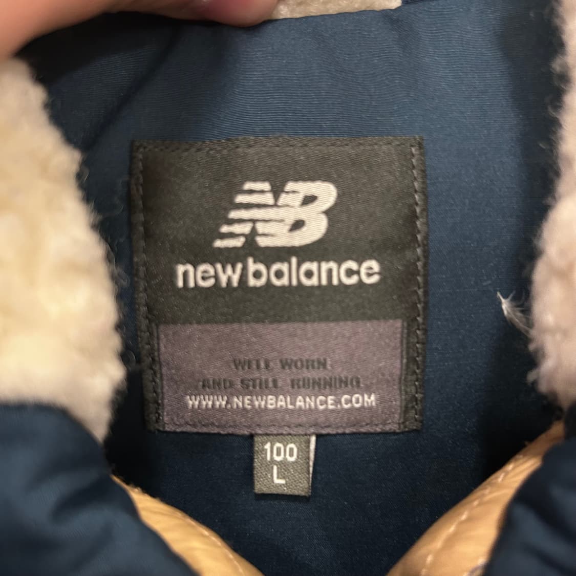 뉴발란스 덕다운 무광 벨티드 후드 패딩 자켓 상품이미지3