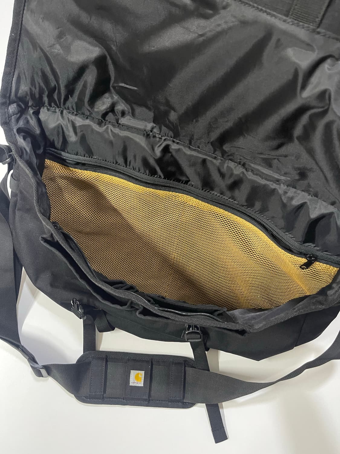 칼하트 카고 메신저백 블랙 상품이미지5