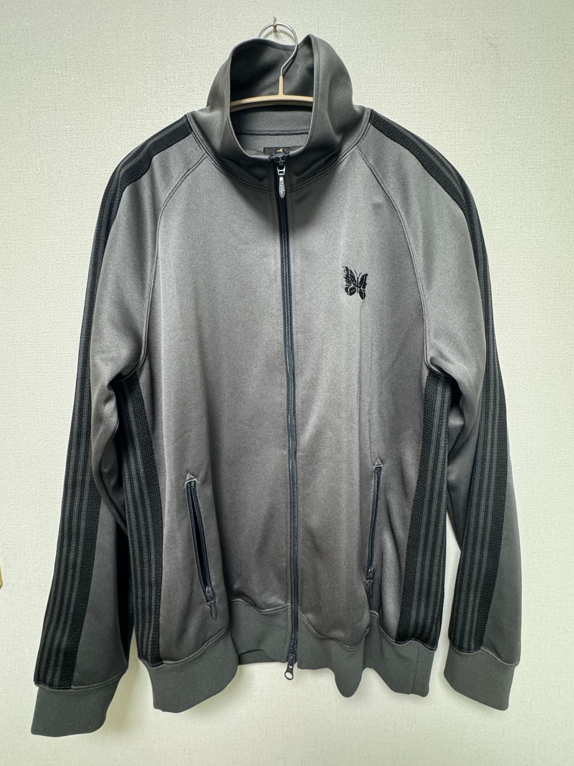 니들스 트랙자켓 상품이미지1