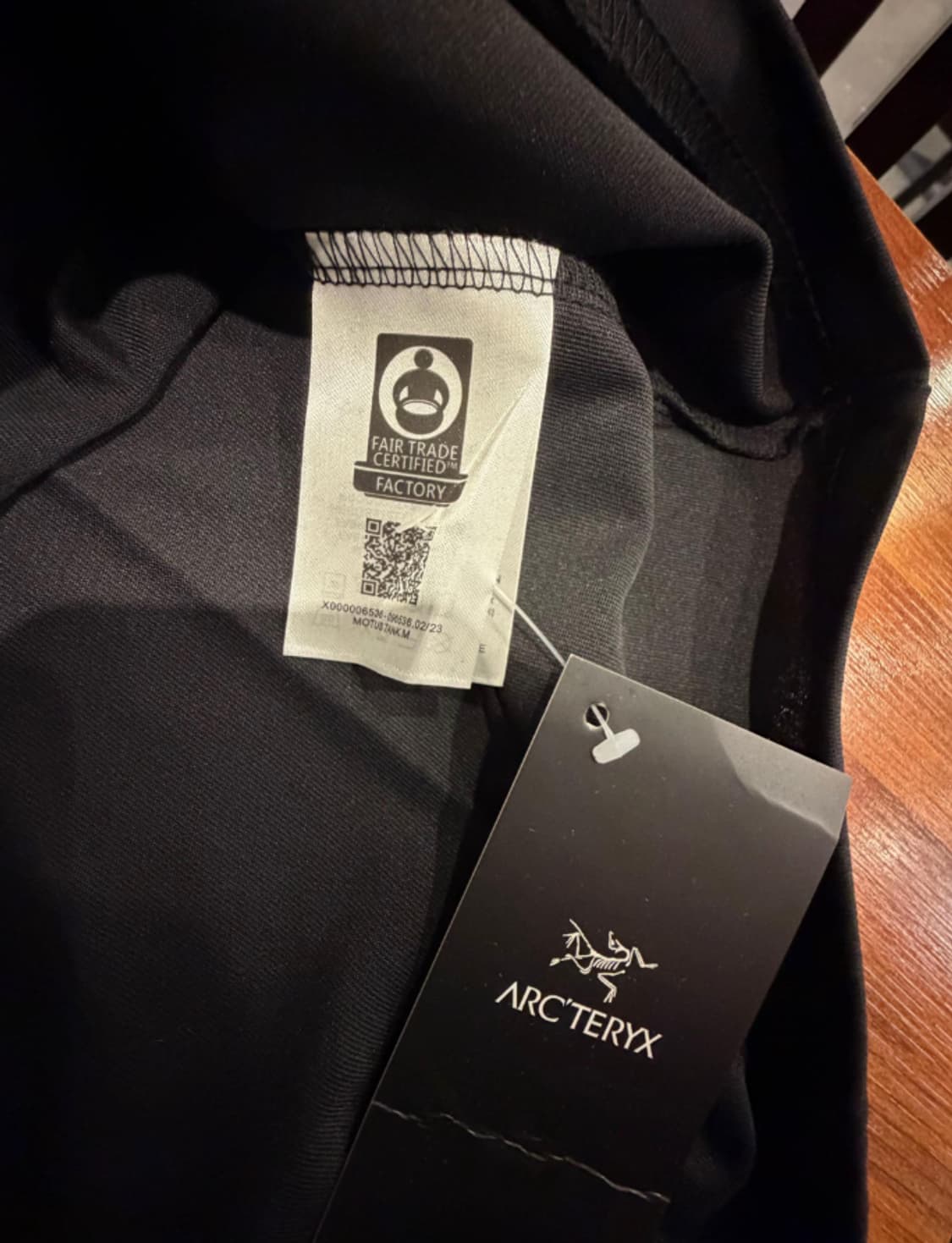 [아크테;릭스] 새상품 / 긴팔티 / 약 105~110 사이즈 상품이미지3