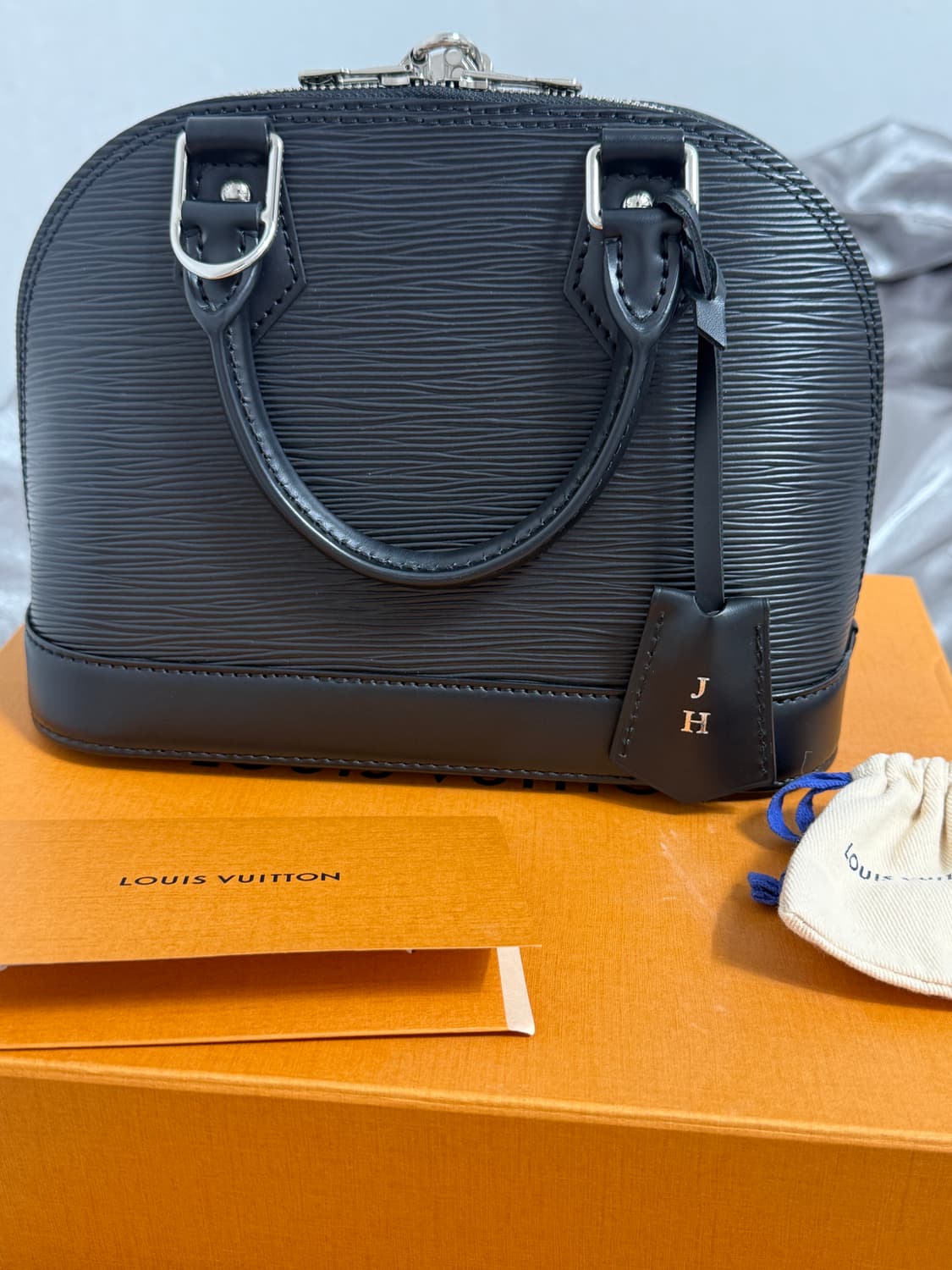 루이비통 알마bb 에피 상품이미지5