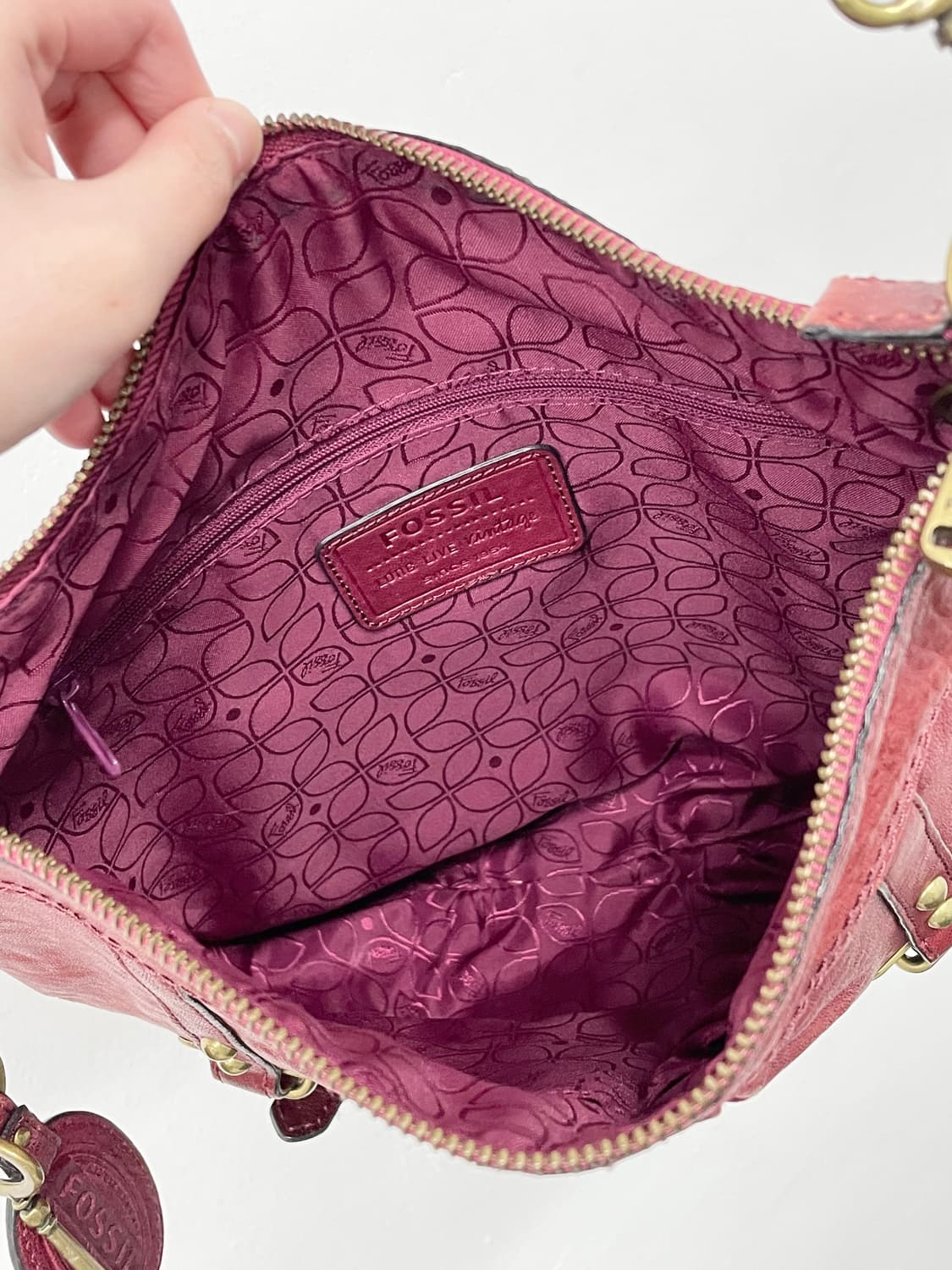 파슬 레더 로고 키 크로스백 상품이미지7