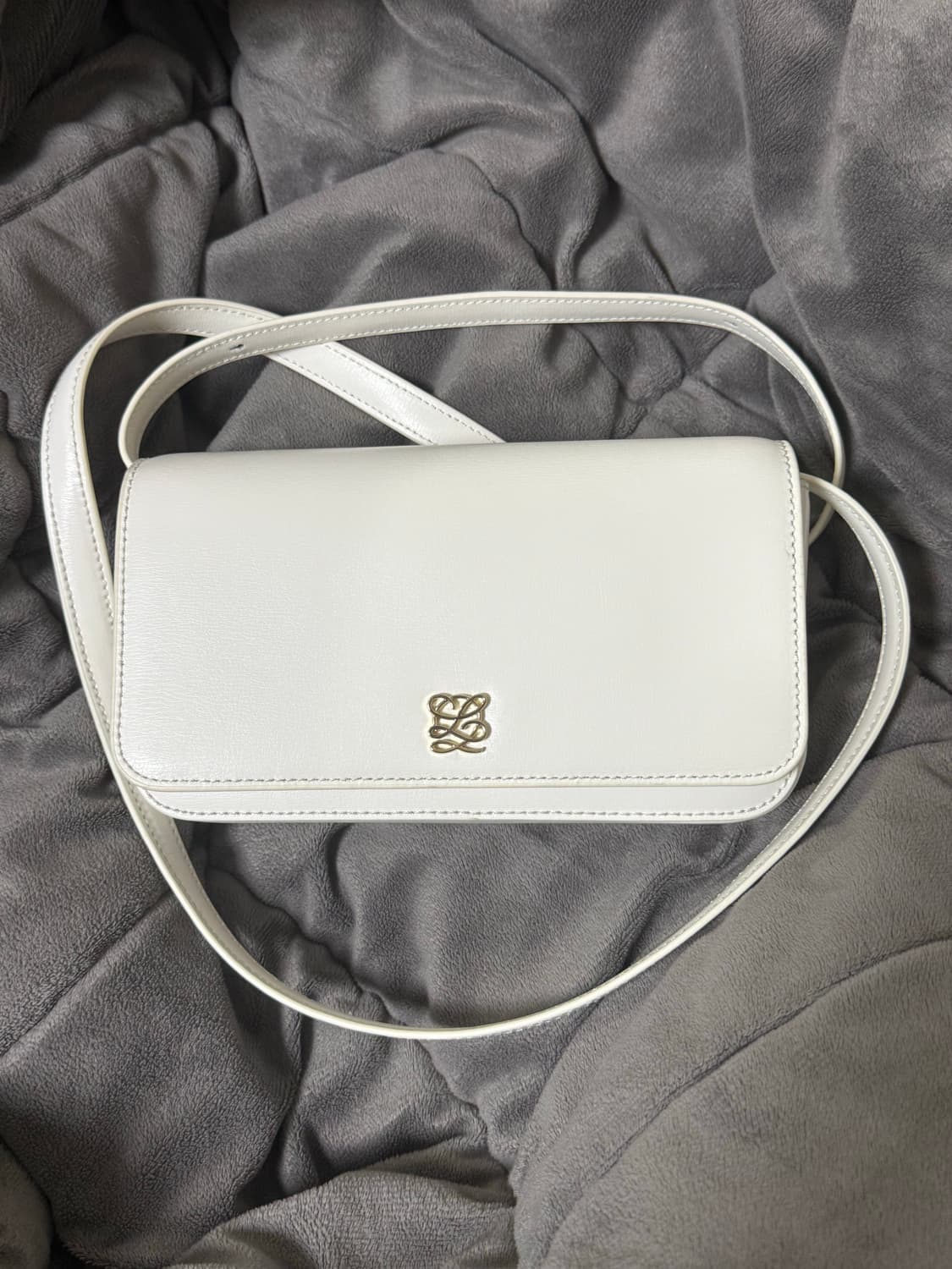 루이가또즈 화이트 미니 크로스백 상품이미지1