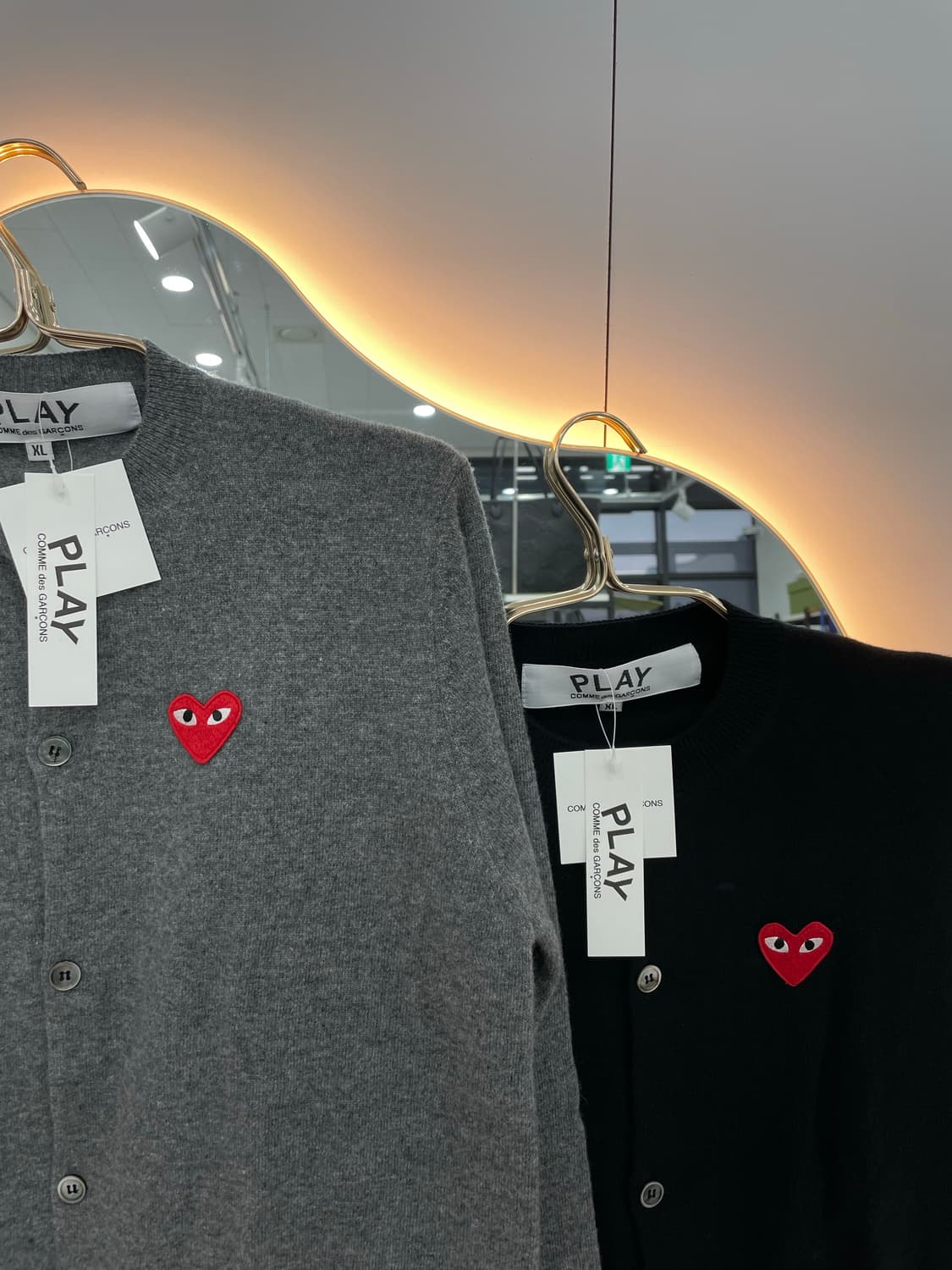 [새상품] 꼼데 레드와펜 라운드넥 남여공용 가디건 상품이미지2