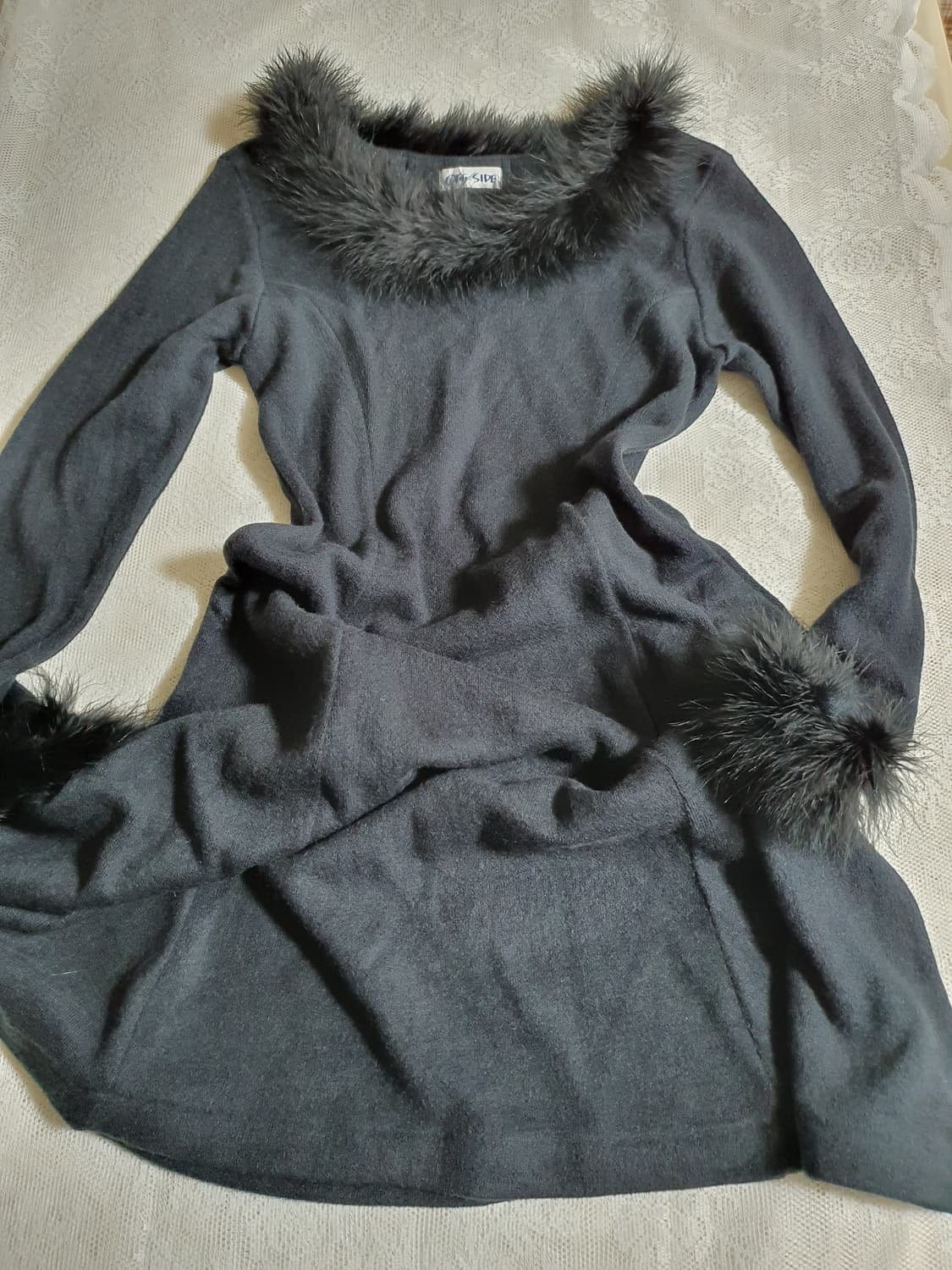 [일본빈티지] 달천깔 블랙 퍼 장식 니트 롱 원피스 상품이미지5