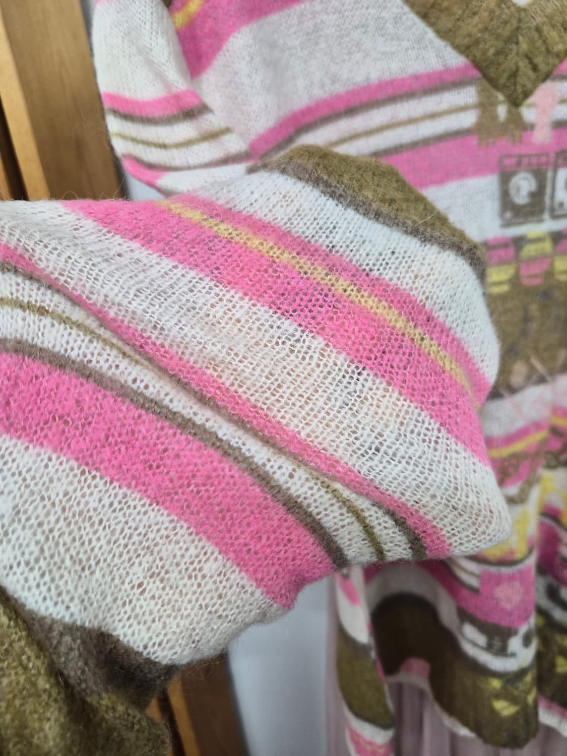 디젤 얄상 모헤어 브이넥 상품이미지7