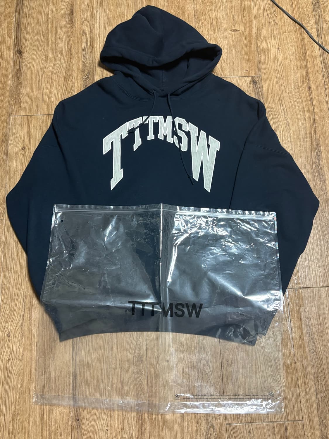 Tttmsw 후드 상품이미지2