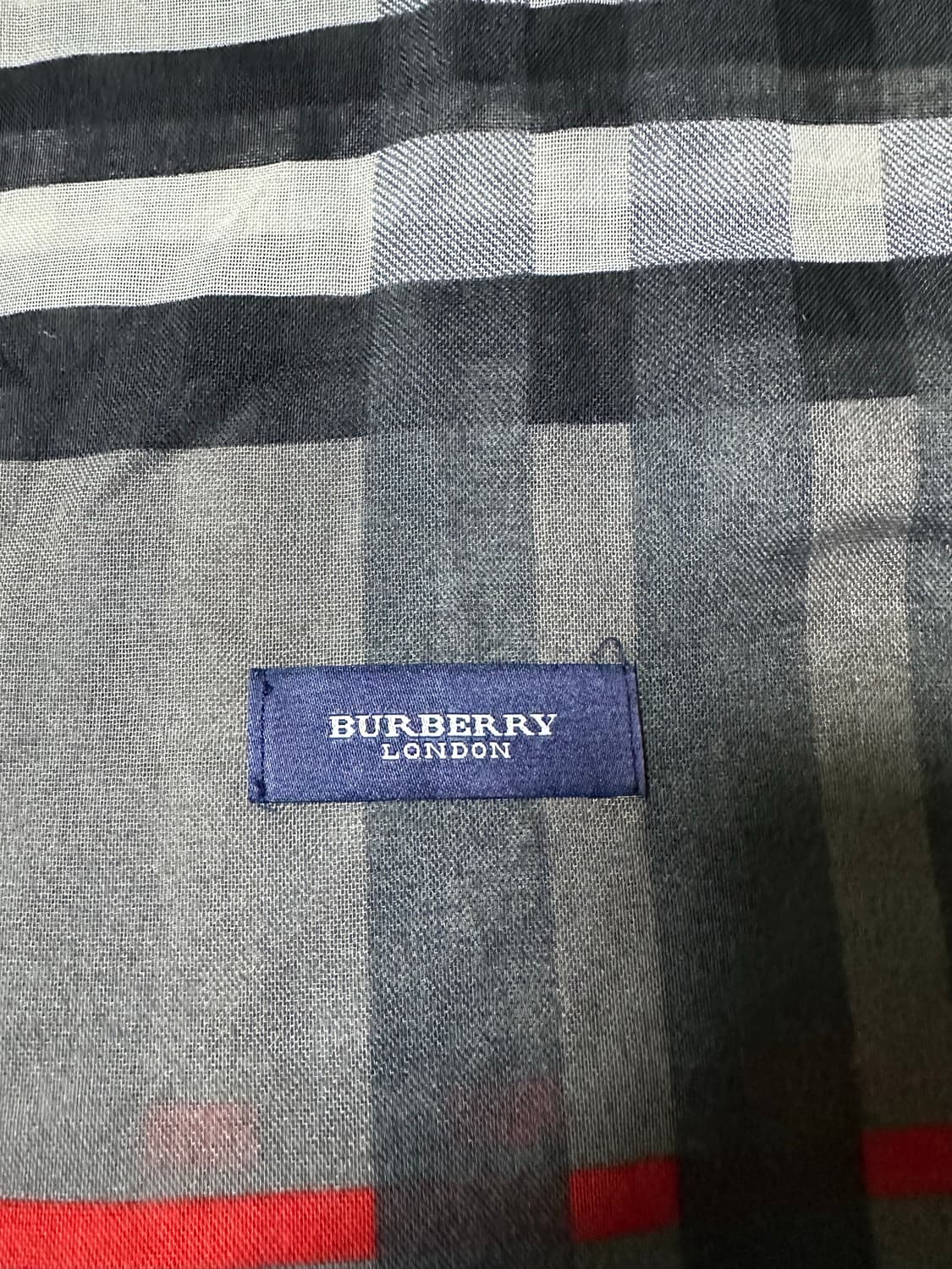 버버리 그레이 체크 머플러 상품이미지2