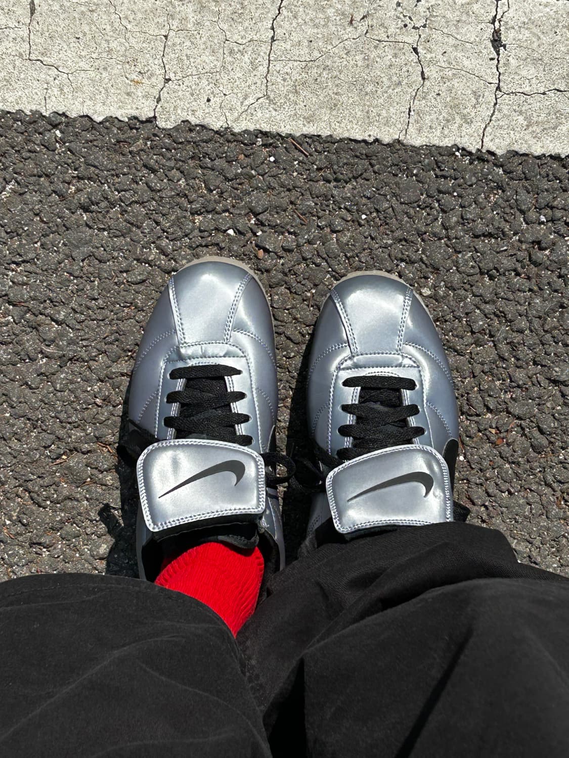 나이키 코르테즈 레더 SE 메탈릭 쿨 그레이 블랙 상품이미지1