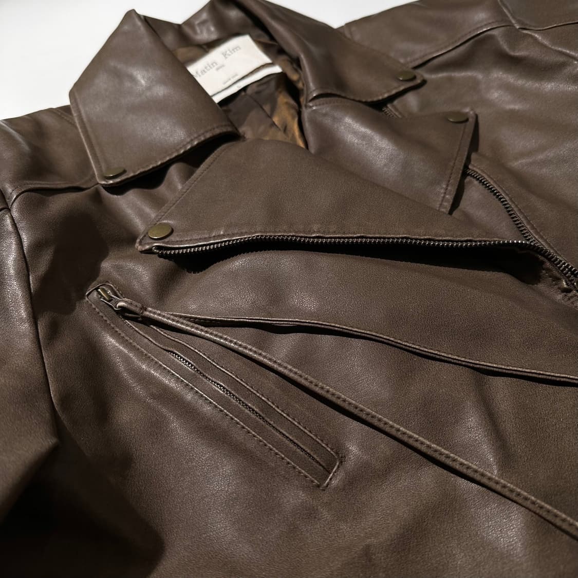 마뗑킴 빈티지 워시드 포우 레더 점퍼 브라운 라이더 자켓 상품이미지7