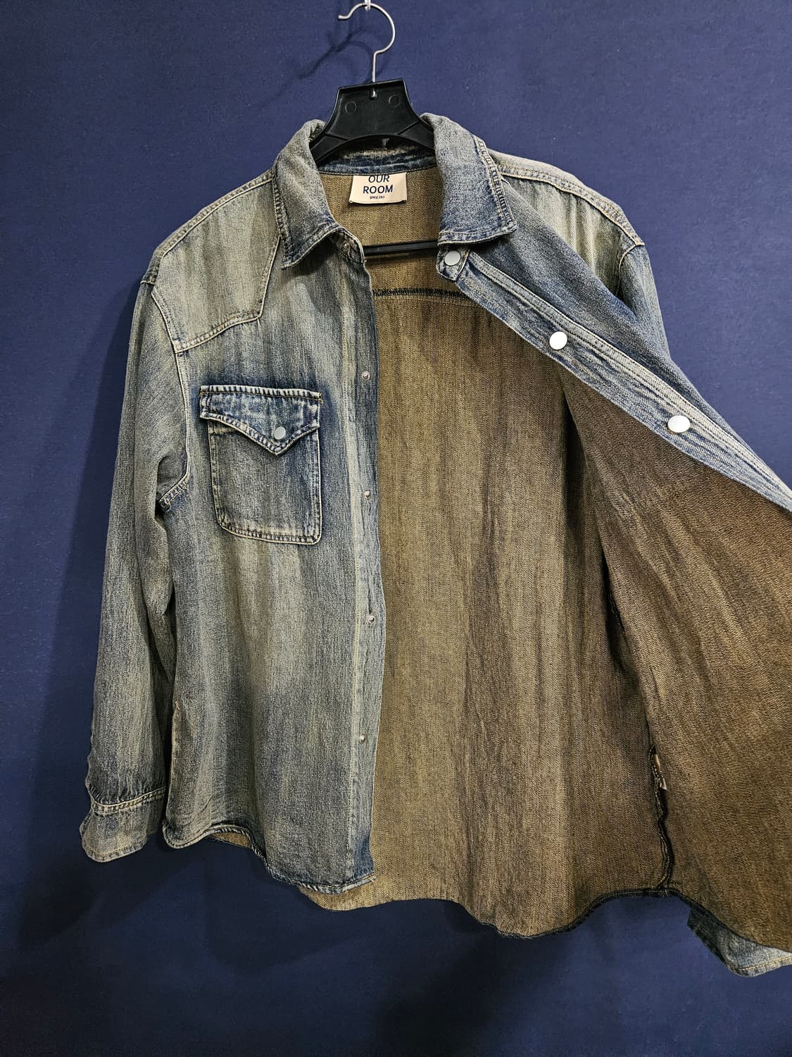 OURROOM 아워룸 네이비 남성 세미오버핏 100~105 데님 긴팔셔츠 상품이미지8