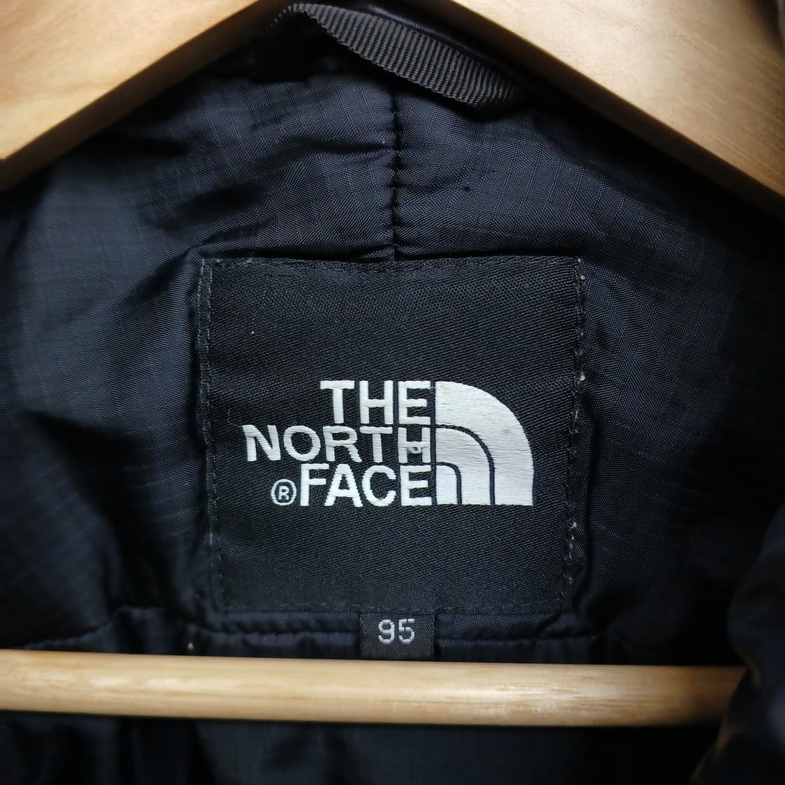 노스페이스 하이넥 경량 패딩 점퍼 95
                   상품이미지4