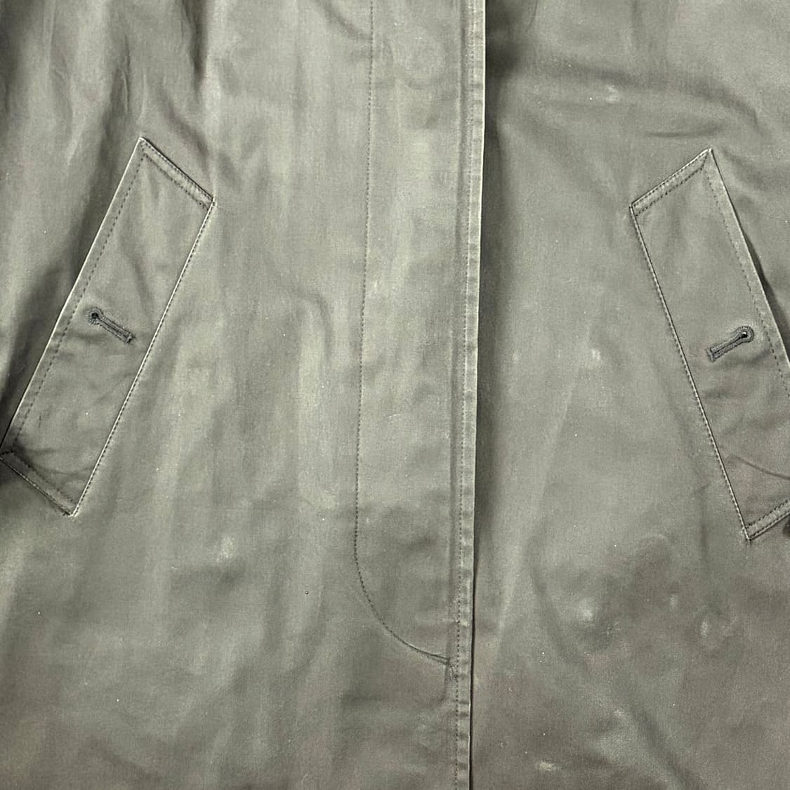 버버리 블랙 싱글 버튼 트렌치코트 상품이미지7