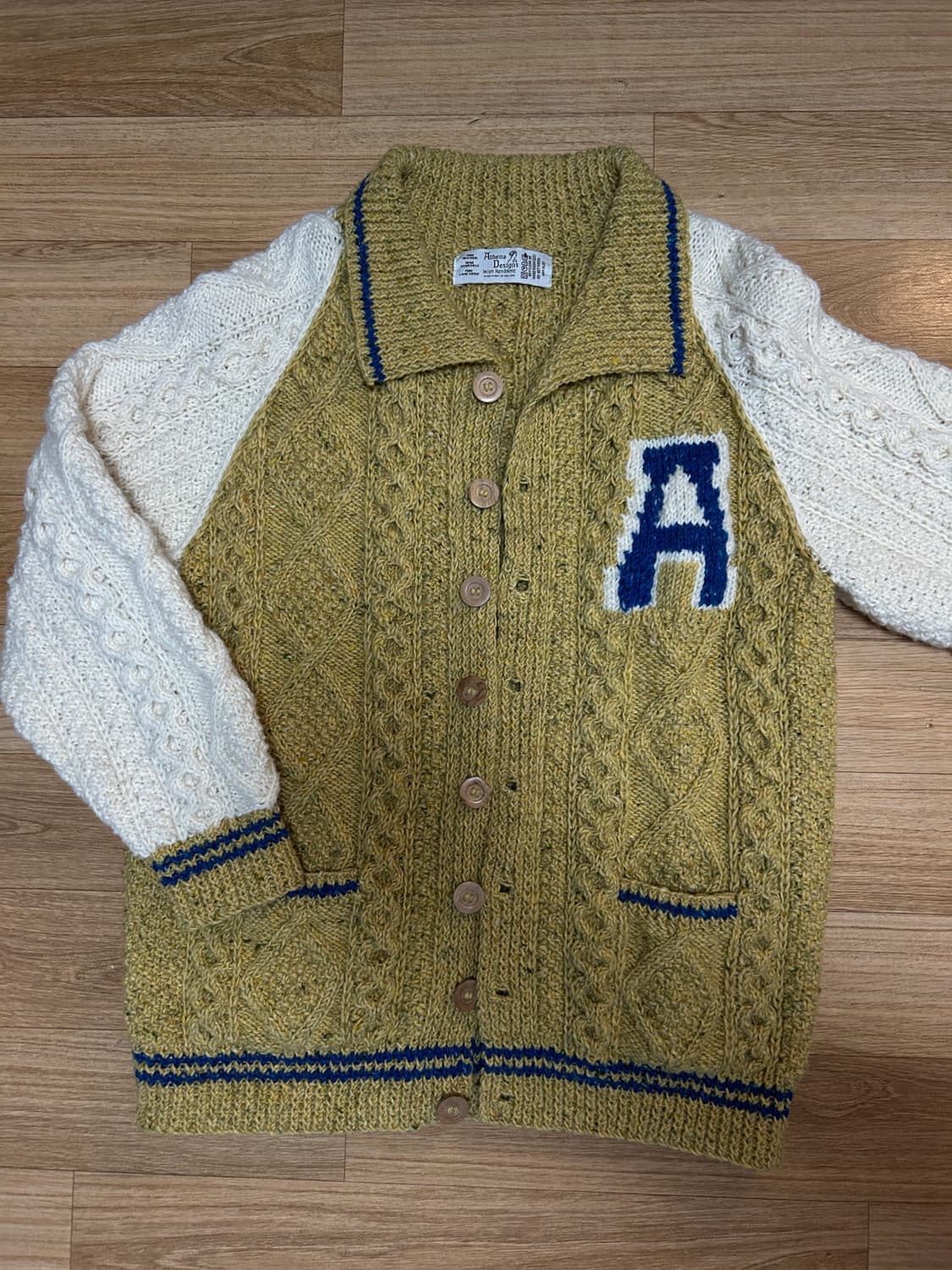 Athena Designs 스웨터 상품이미지1