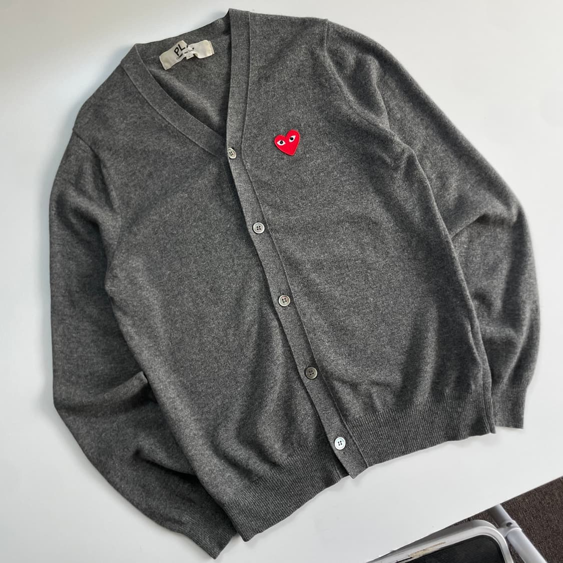 Comme Des Garsons 꼼데가르송 블랙 레드와펜 울 가디건 상품이미지2