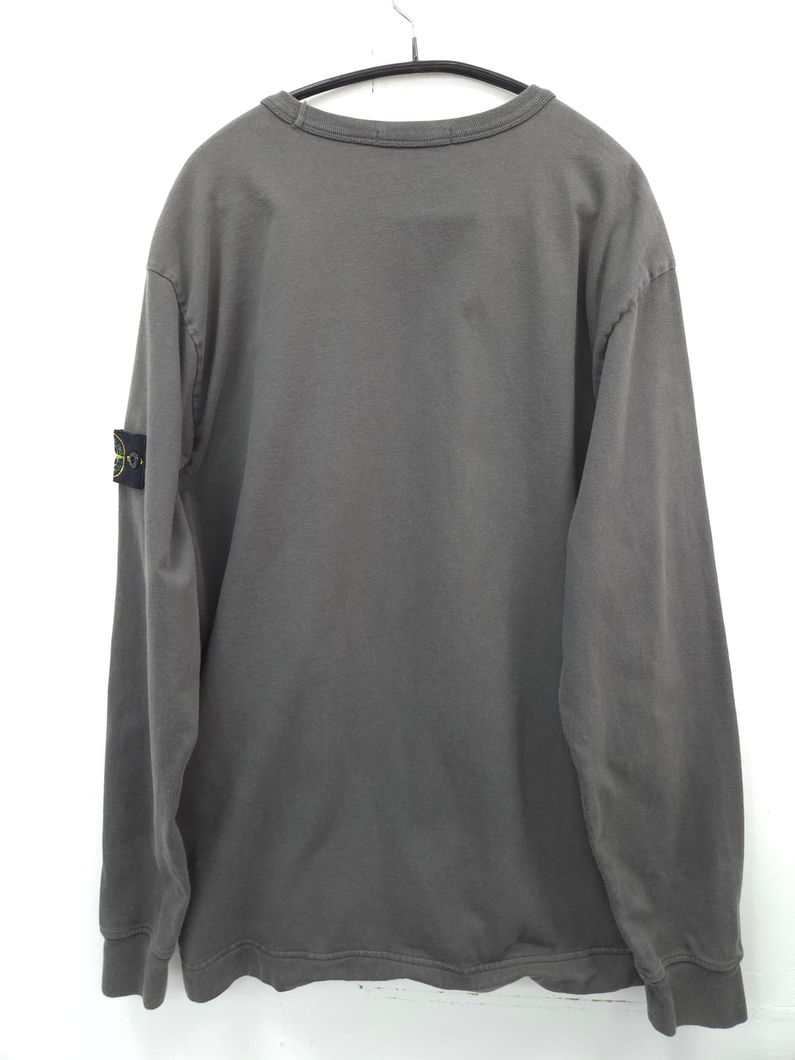 XL [큐알정품]스톤아일랜드 다크그레이 로고와펜 롱슬리브 상품이미지4