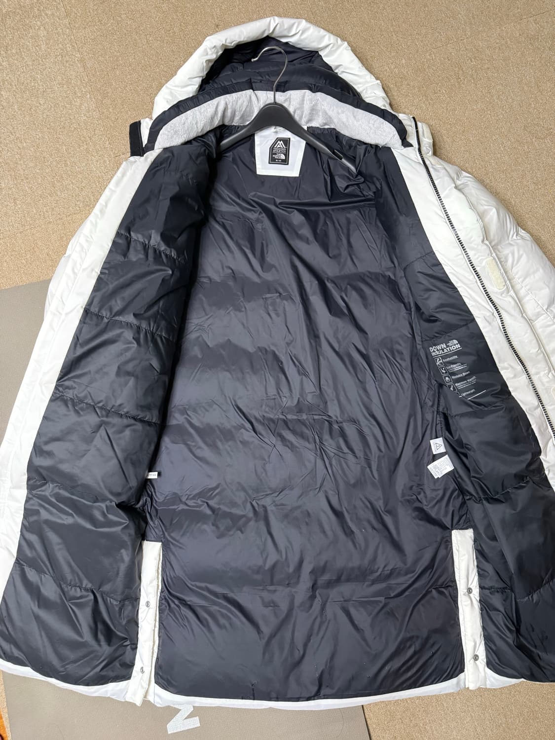 노스페이스 화이트 패딩  95  상품이미지4