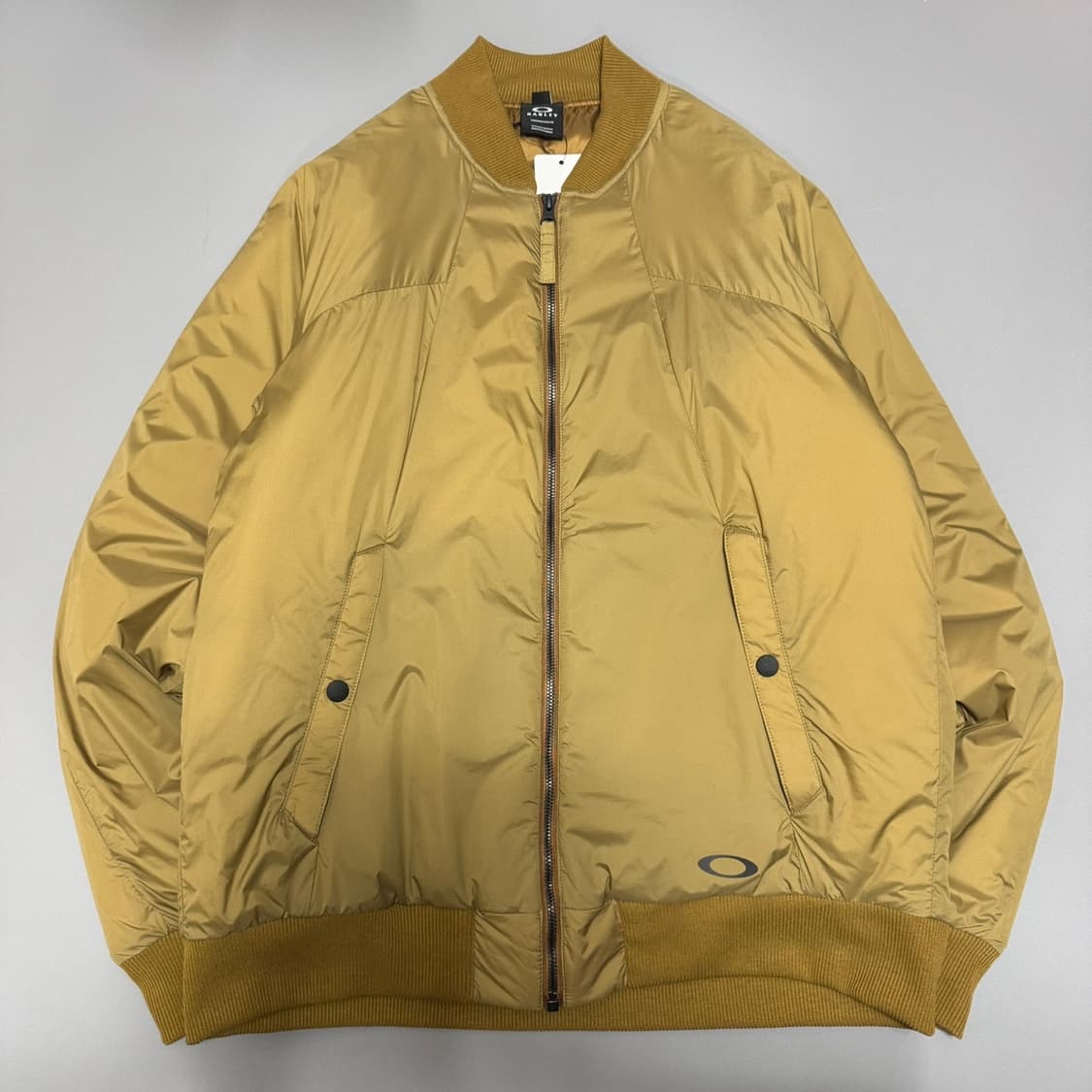 오클리(OAKLEY) 베이지컬러 서클로고 나일론 인슐레이션 블루종 자켓 상품이미지9