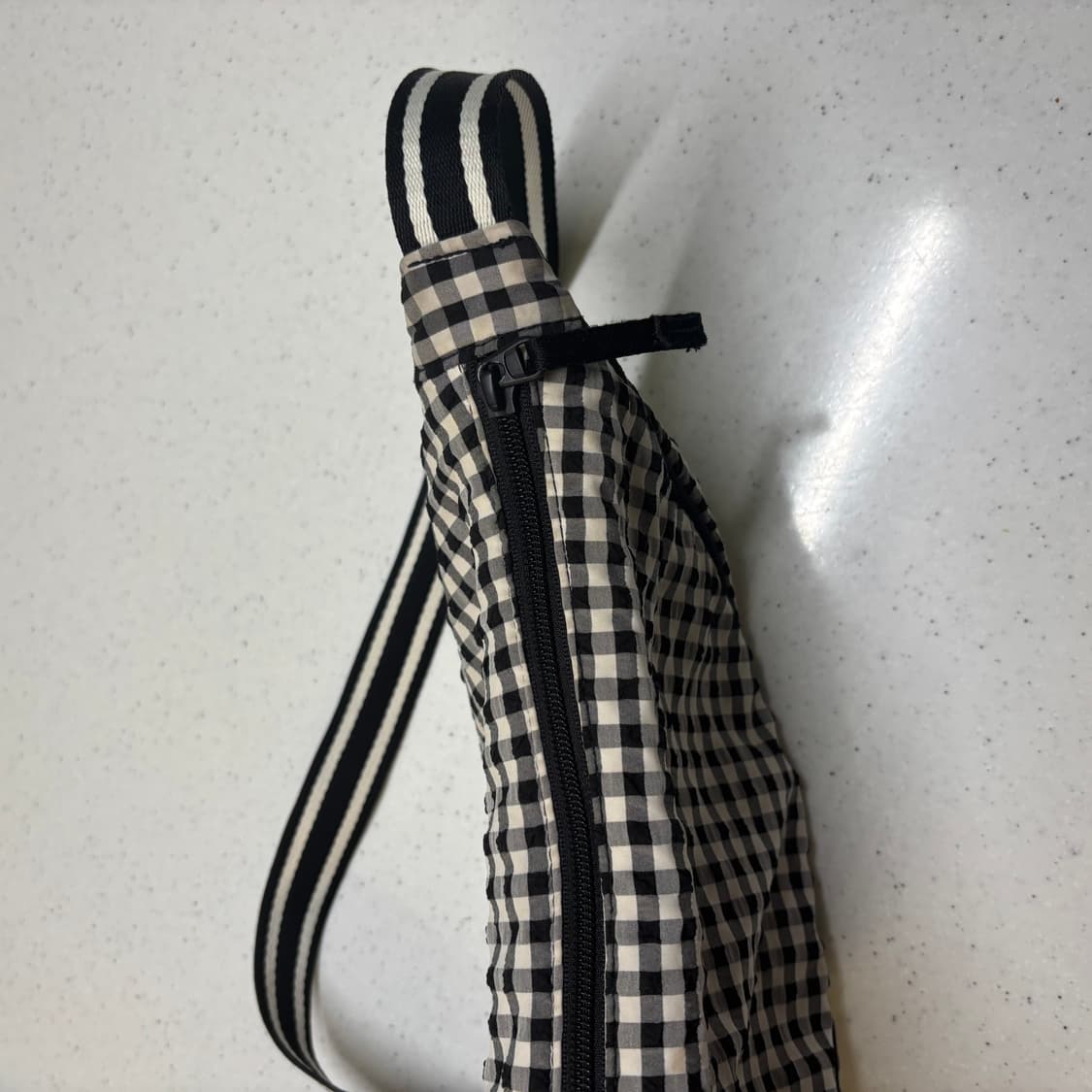 유니클로 라운드 미니 체크 숄더백 크로스백 상품이미지2