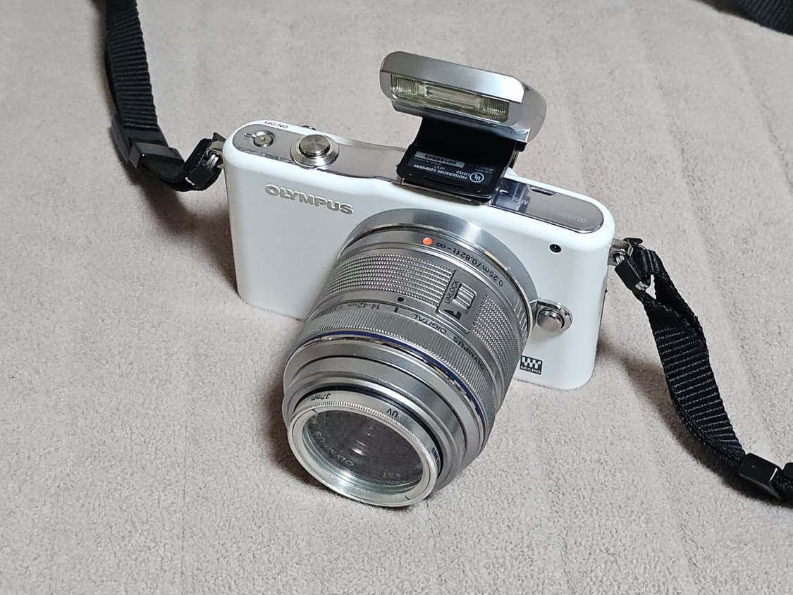 올림푸스 PEN mini E-PM1 미러리스 카메라 상품이미지1