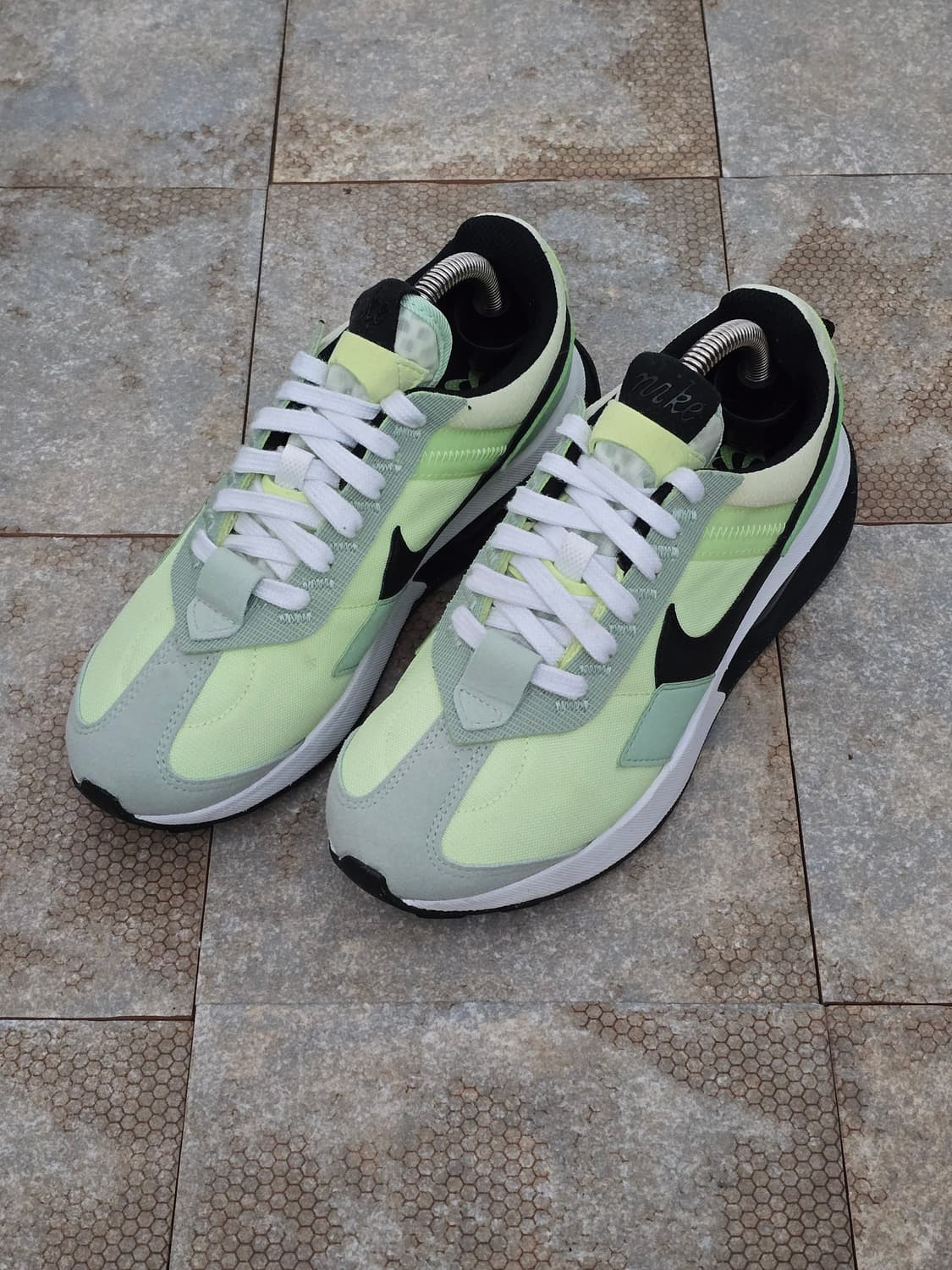 (235)나이키 에어맥스 프리데이 그린  상품이미지1