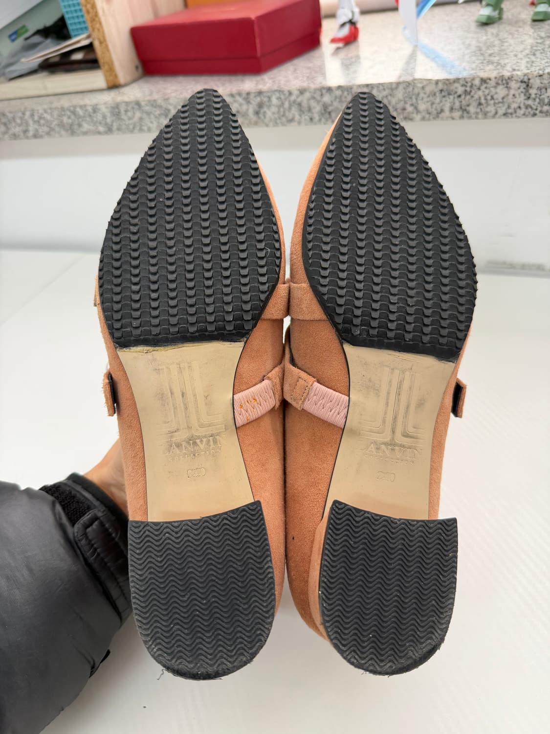 정품) 랑방 한섬 스웨이드 펄 장식 플랫 구두 240 상품이미지10