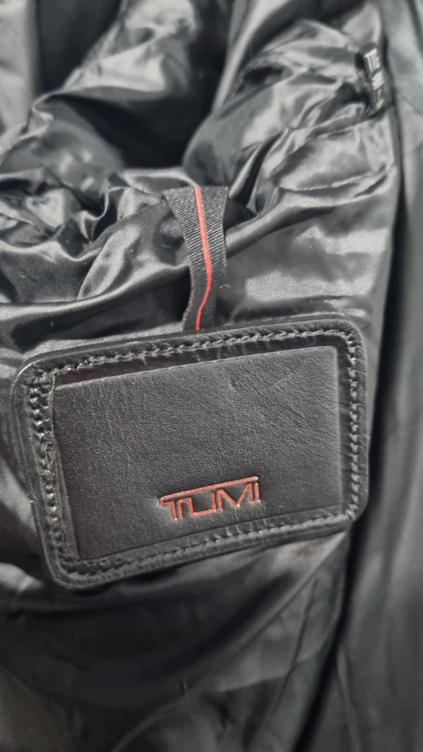 투미 구스다운 블랙 표기xxL(110~115) 상태좋아요~ 상품이미지4