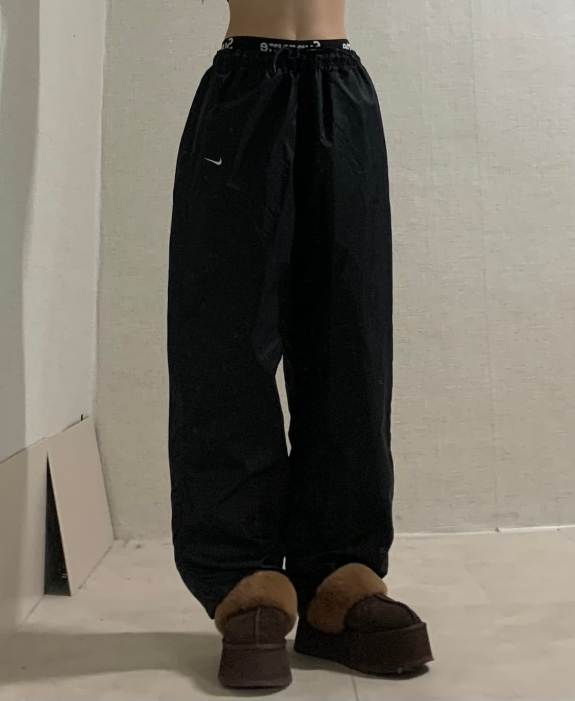 swoosh black training pants 상품이미지3