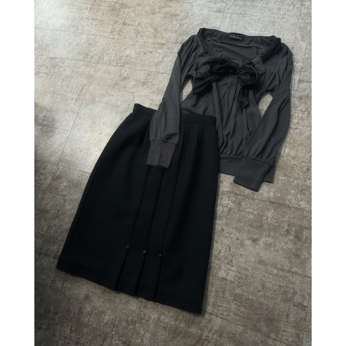 리본 타이 넥 탑 울 스커트 2pcs SET 상품이미지1